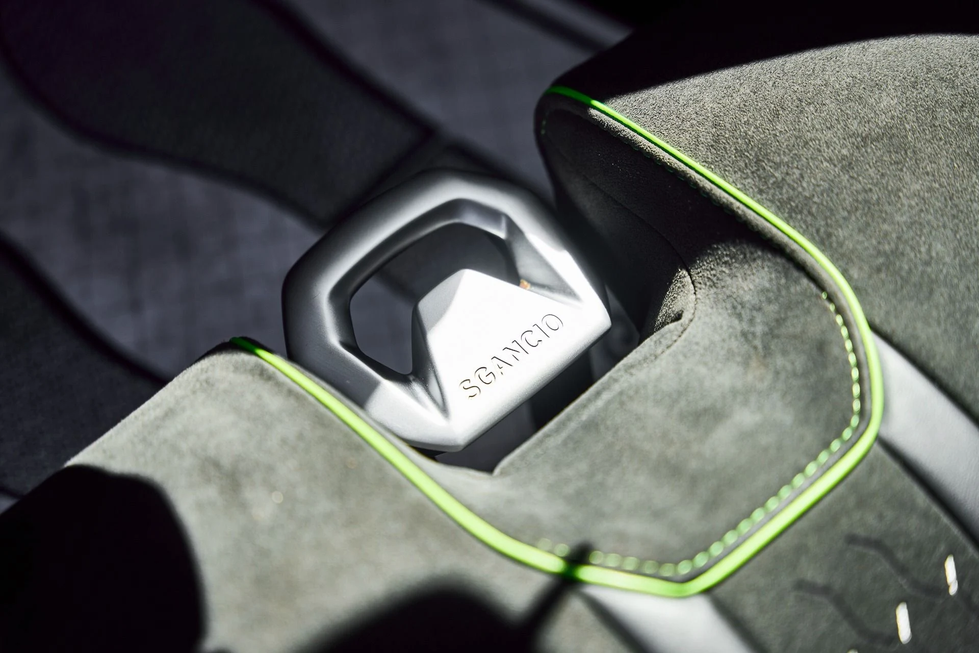 mph035_1143977745_Used_2024_Lamborghini_Huracan_Sterrato_Base_1774300113_8b903248e3