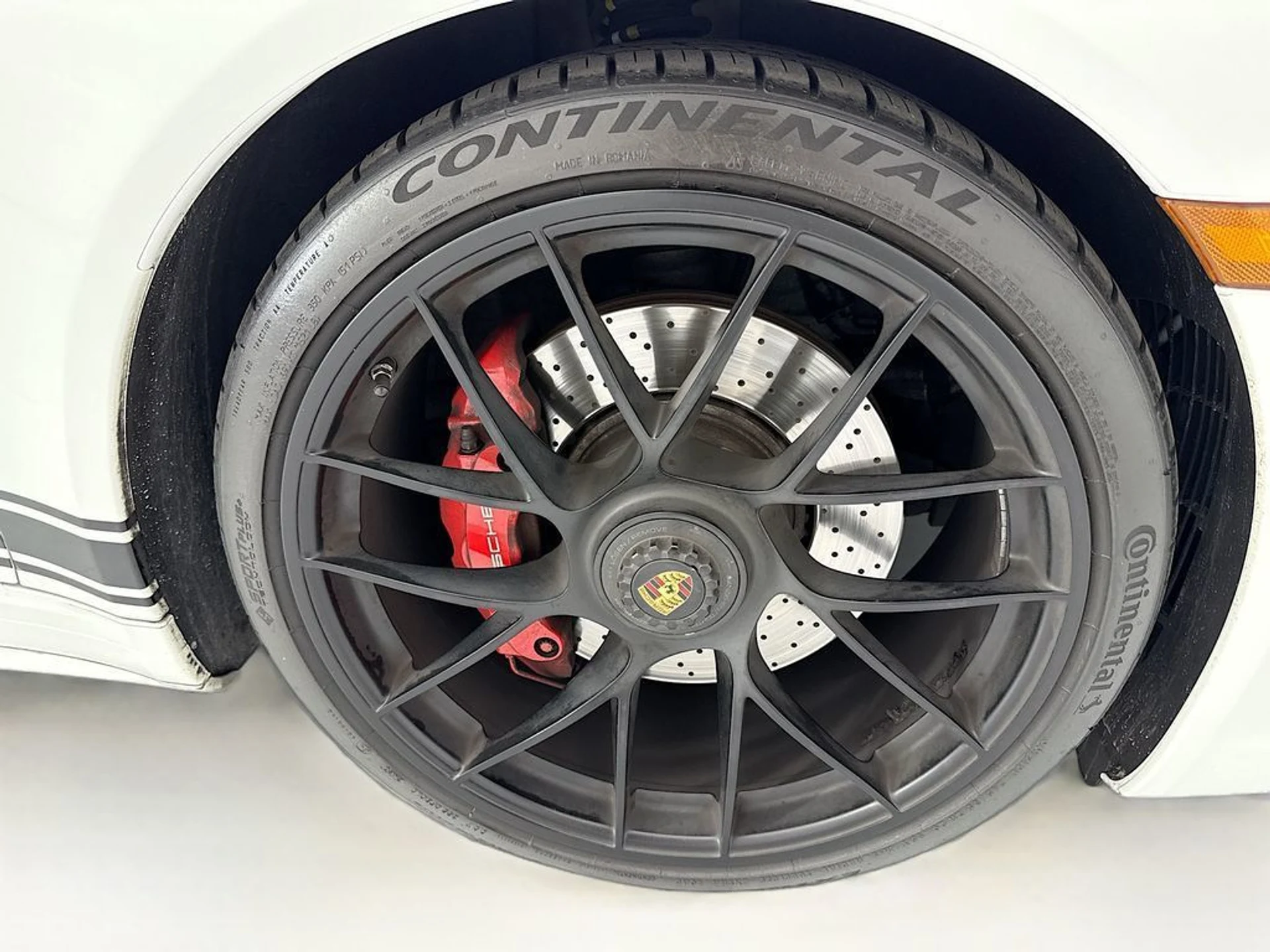 mph035_1144665414_used_2019_porsche_911_targa4s_8119_23031857_36_1024_7c2d73d967