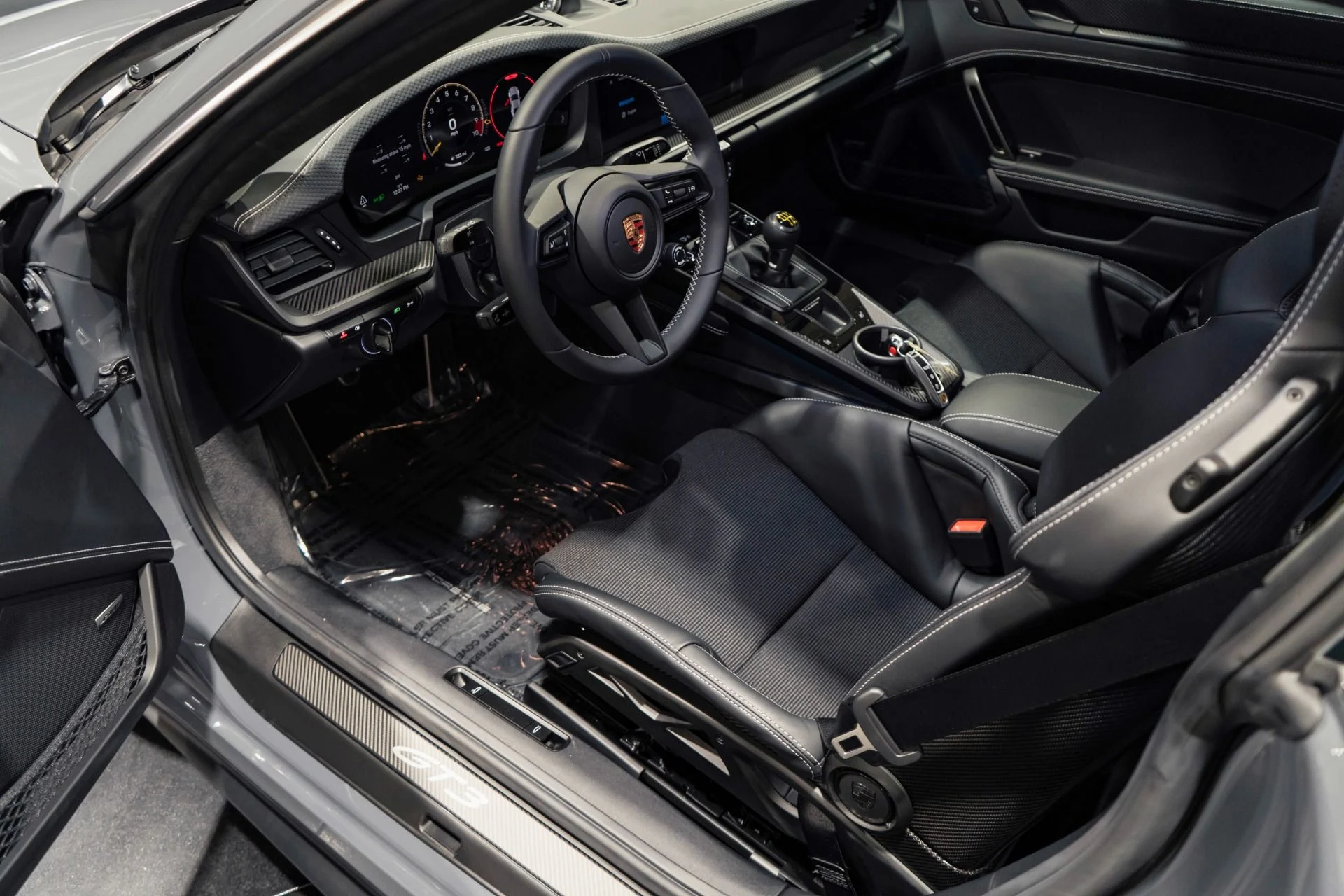 mph035_1150154813_Used_2026_Porsche_911_GT_3_Touring_6_speed_Lightweight_package_1770773893_a1c04327bf