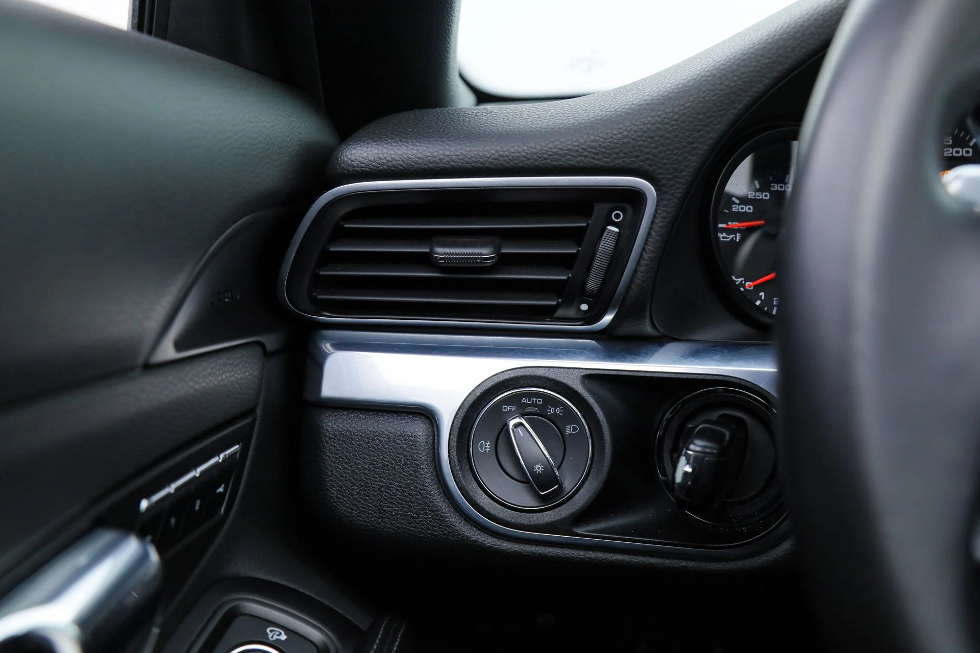 mph035_1151102614_8a13680b8e1cb266ed13144d5710e0f5_fde5cc9f84