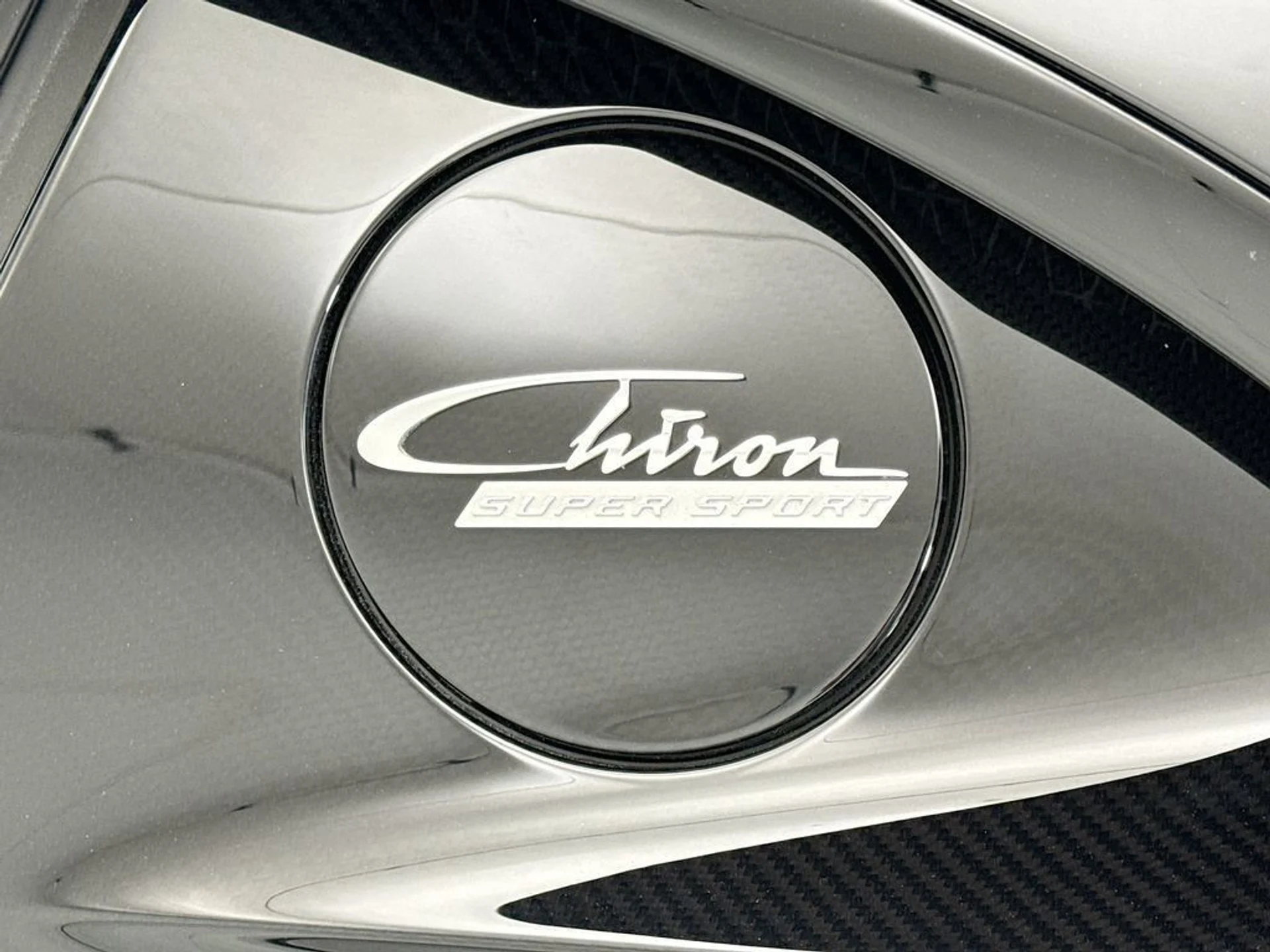 mph035_1154053601_used_2023_bugatti_chiron_supersport_8119_23034924_36_1024_15c7748e75