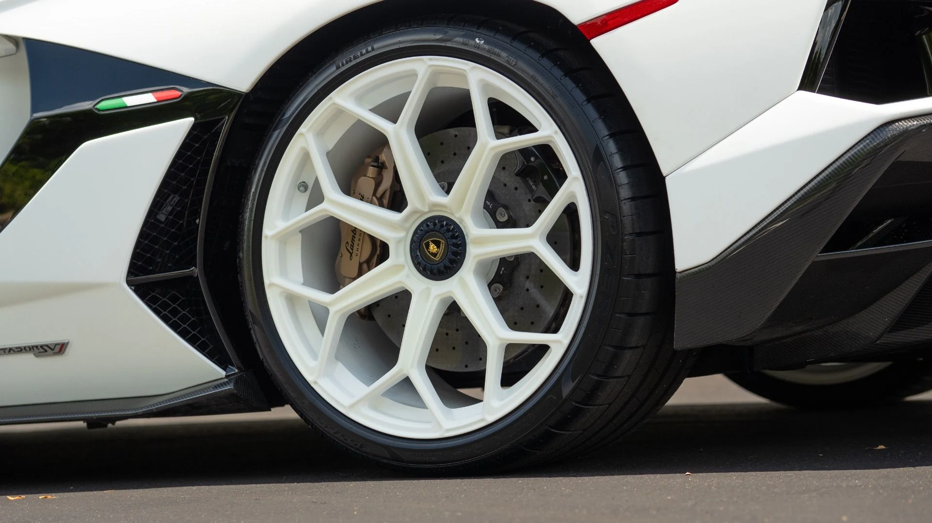 mph035_1156864475_Used_2019_Lamborghini_Aventador_LP_770_4_SVJ_1754340799_9e96baf5ad