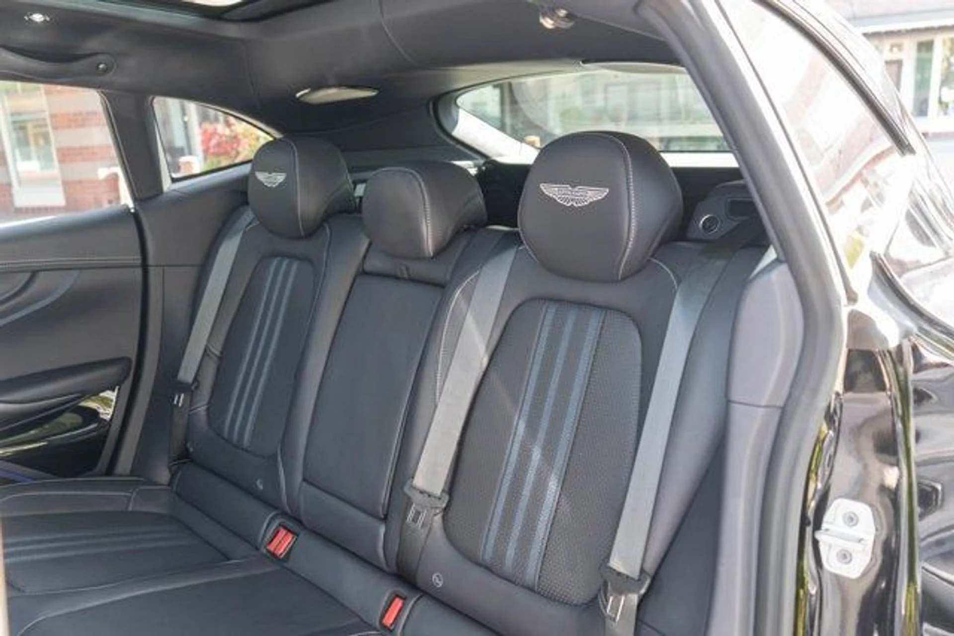 mph035_1158317323_36_61b08c9c68