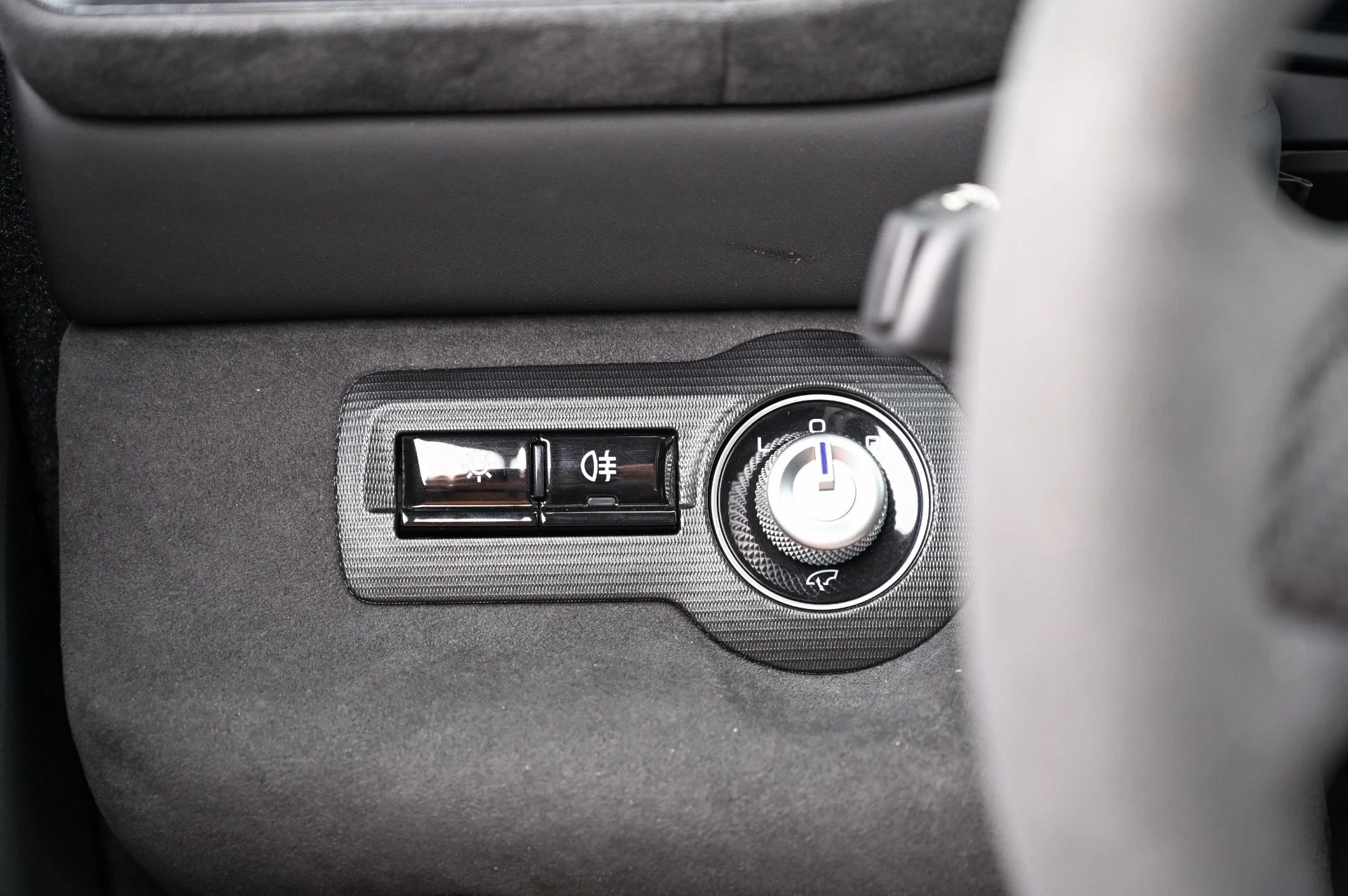 mph035_1161166394_Used_2022_Maserati_MC_20_1715696659_e71511ba34