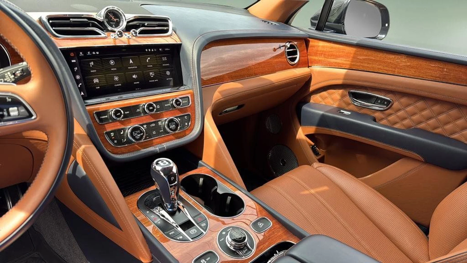 mph035_1162745994_41d7000a2b8244b0b73e7d302034f4b5_96eca2fcc4