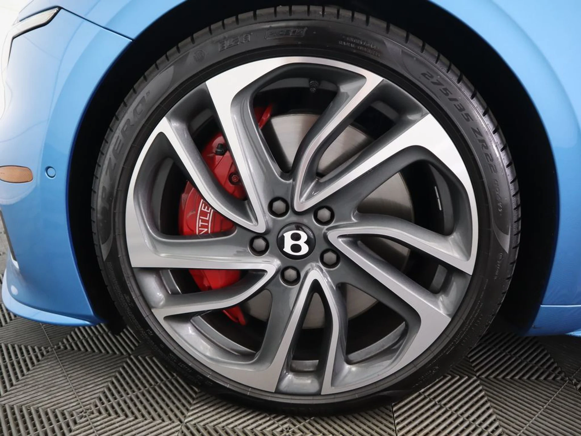 mph035_1164179290_used_2025_bentley_continental_gtspeedconvertible_8119_22941730_36_1024_9aaa849594