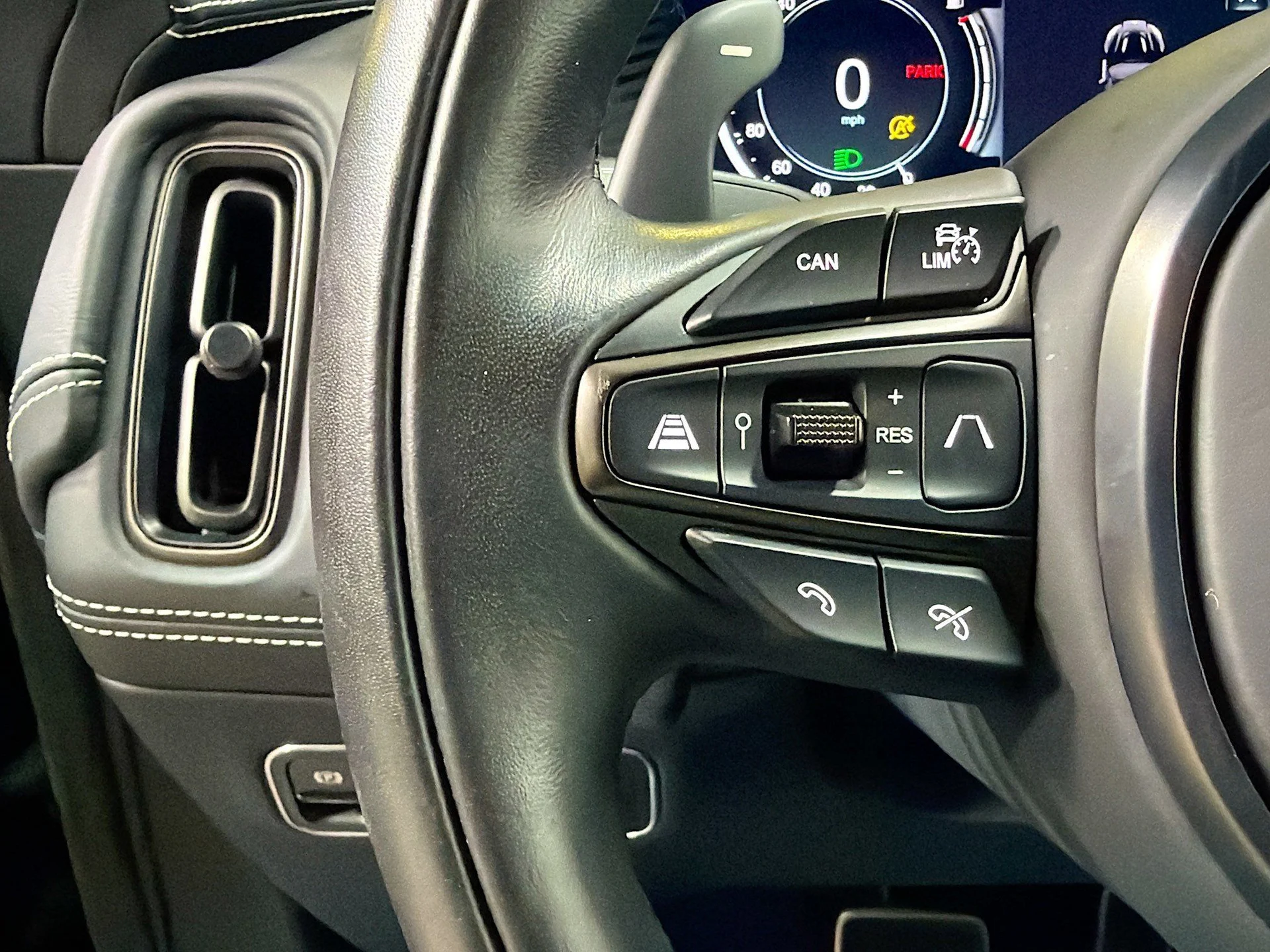 mph035_1175854636_1110957d5252137941b4daadeddd7788_f1e3a41605