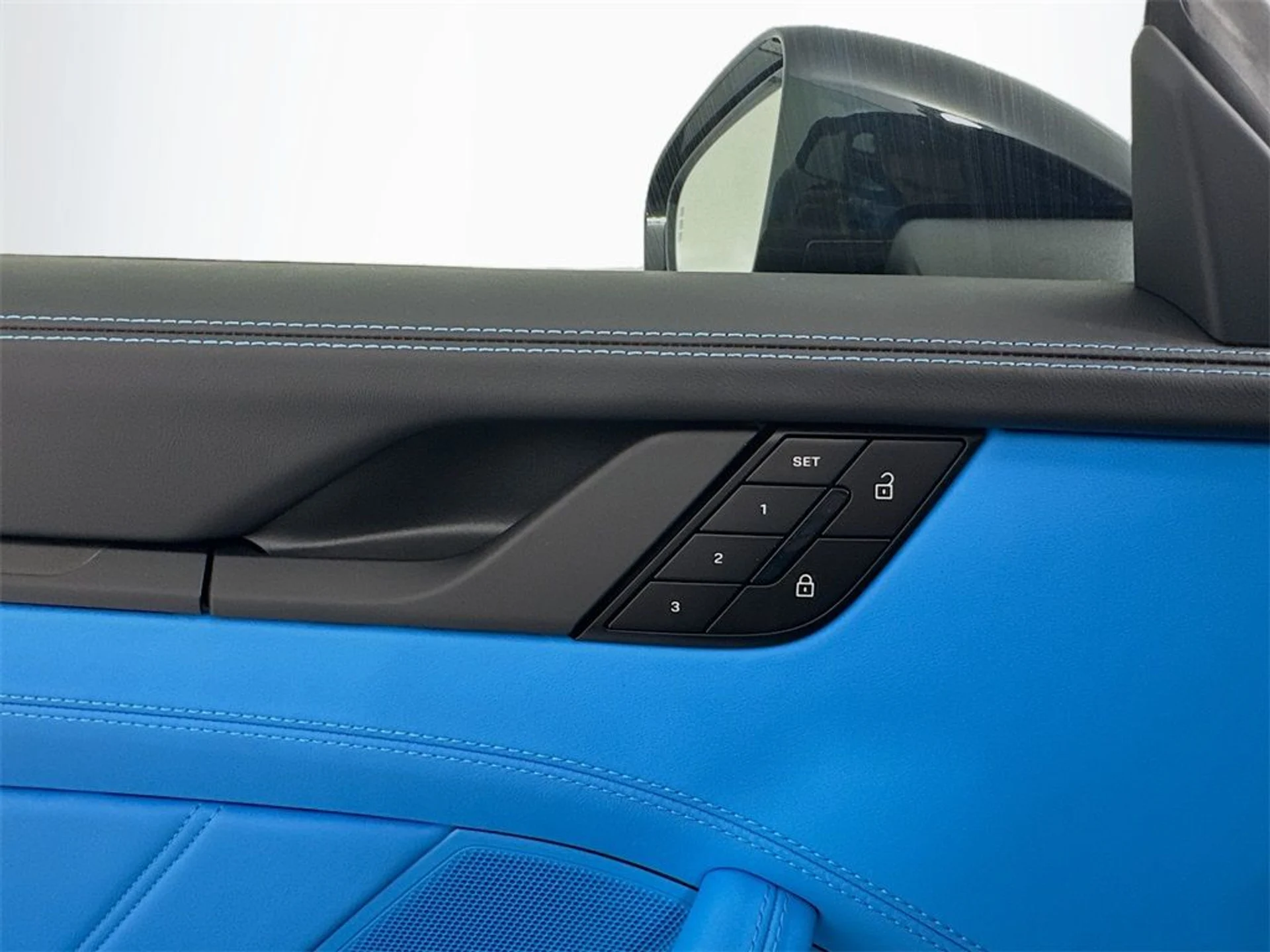 mph035_1187334132_7a82d172bd9d91c1e753244cc2c0147f_7f81e51efa