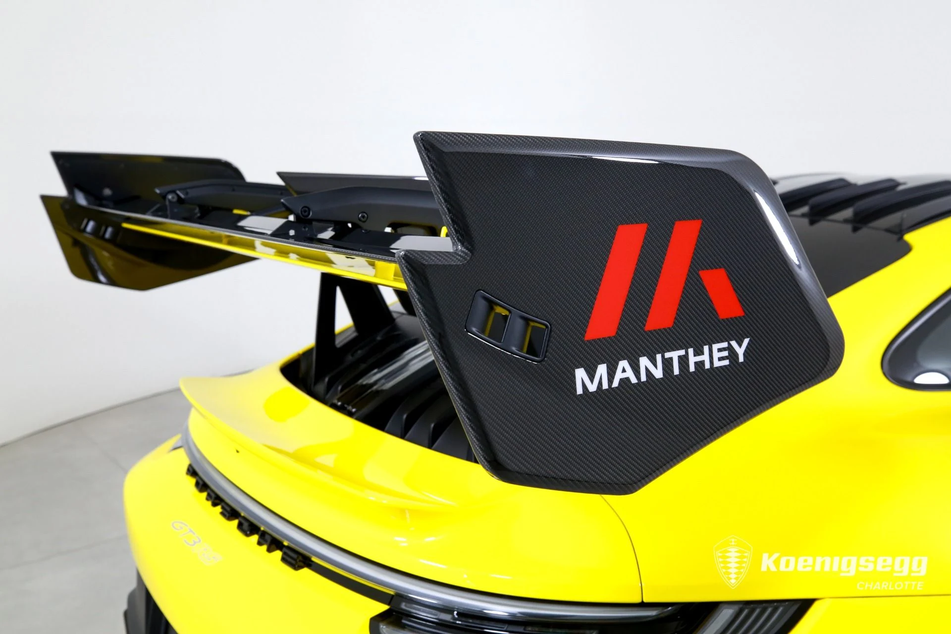 mph035_11880127_Used_2024_Porsche_911_GT_3_RS_MANTHEY_1774641347_18dec3ac00