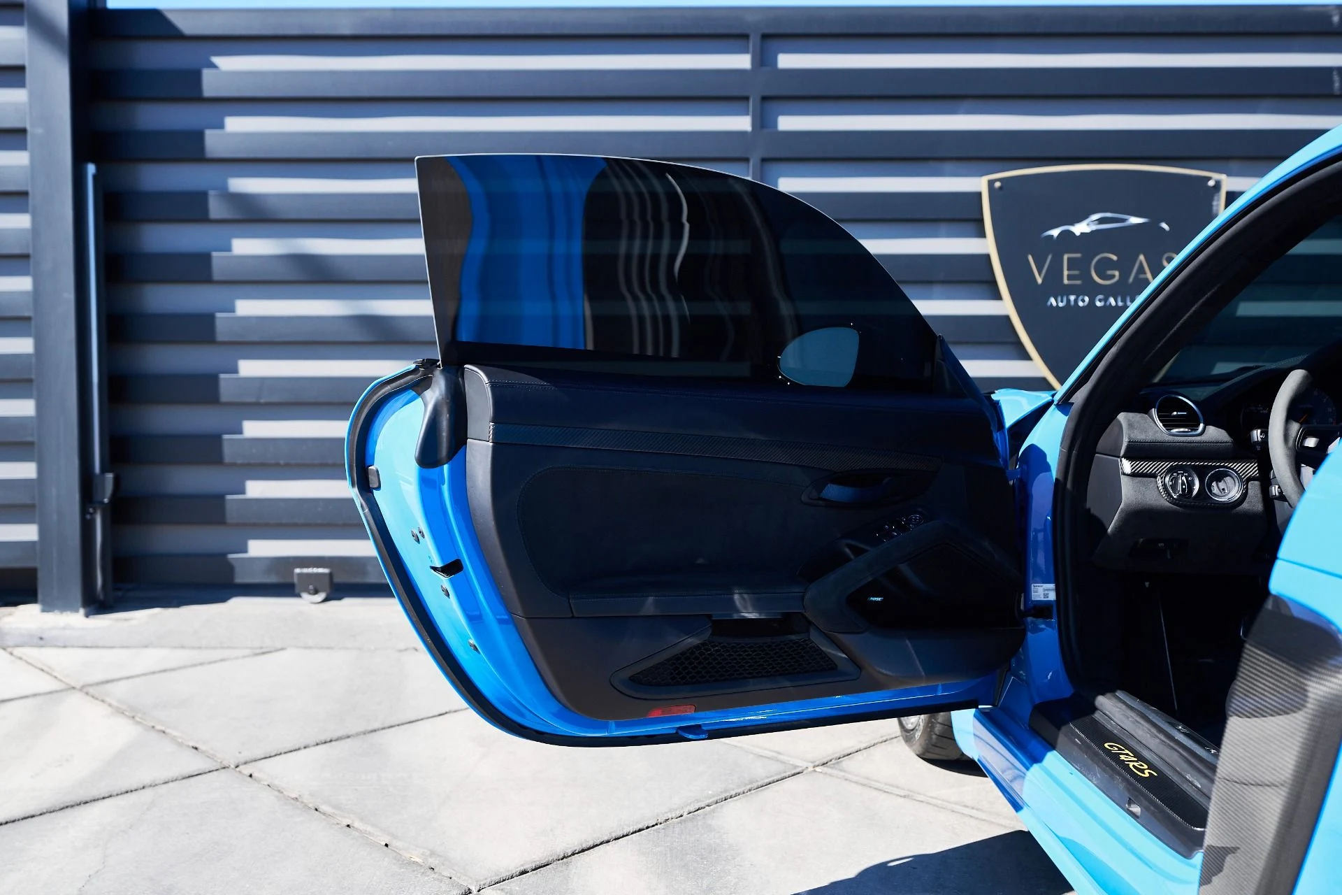 mph035_1191891703_Used_2023_Porsche_718_Cayman_GT_4_RS_1760748899_e559878daa