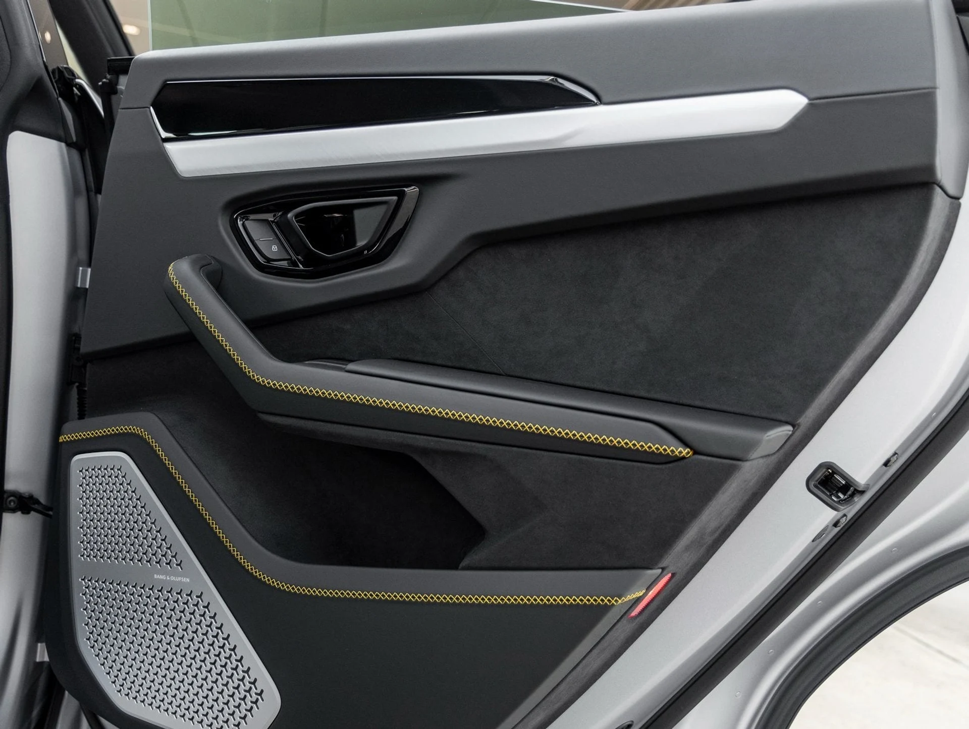 mph035_1195621509_36_97984a2862