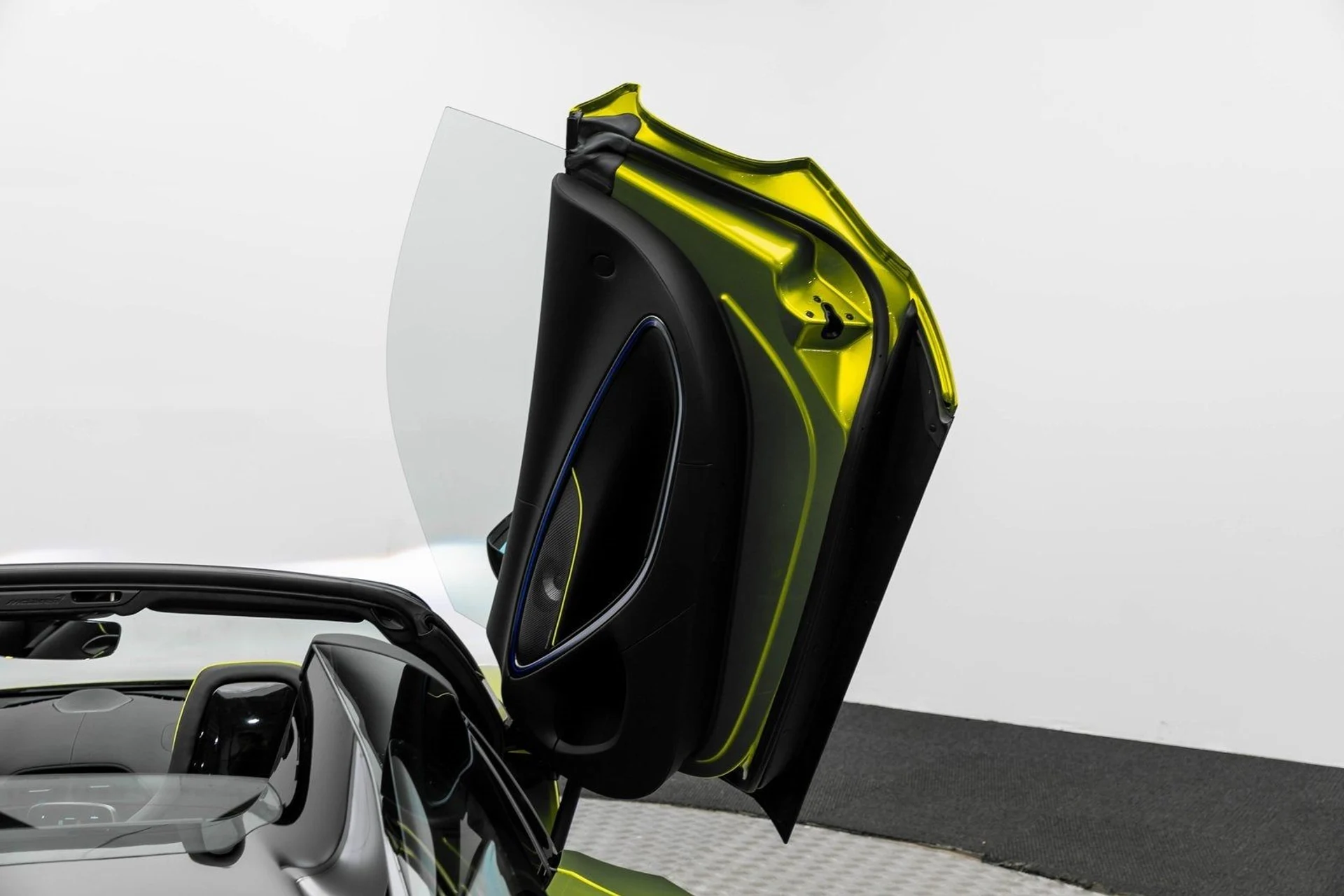 mph035_1201679345_36_bf8f650dc8