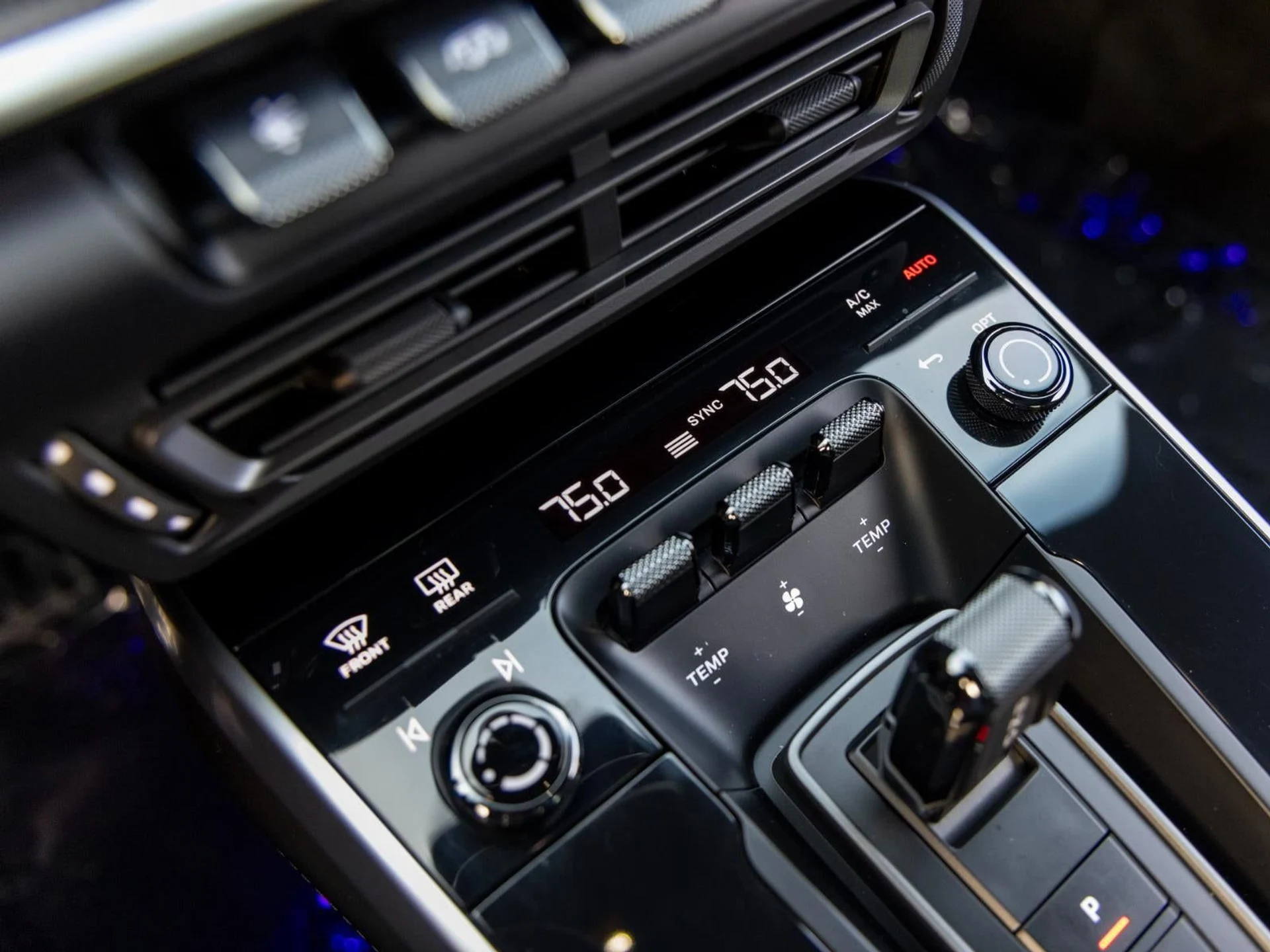 mph035_1204862875_36_89c34aa054