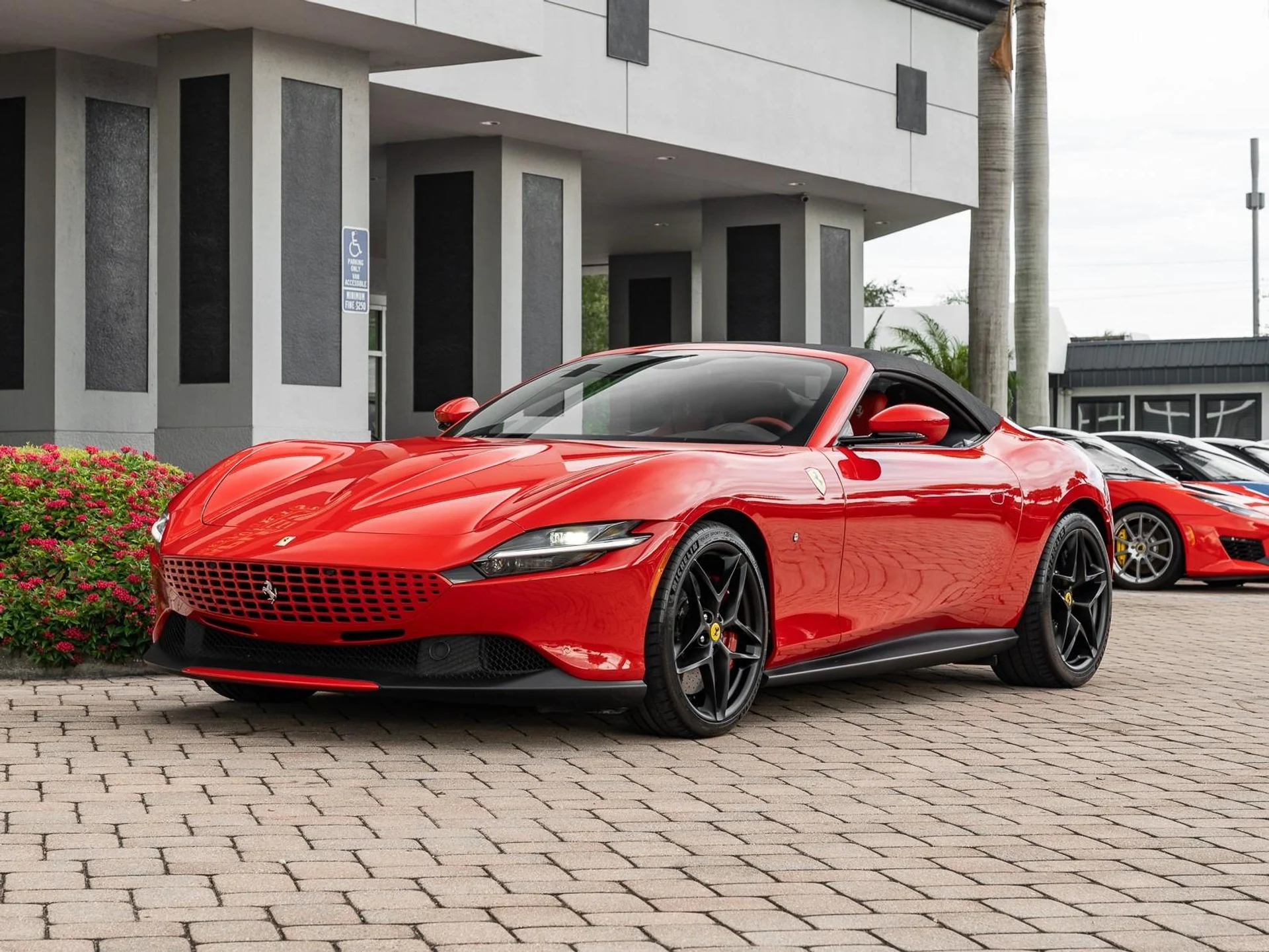 mph035_121101671_Used_2024_Ferrari_Roma_Spider_1757614371_a64049eebf