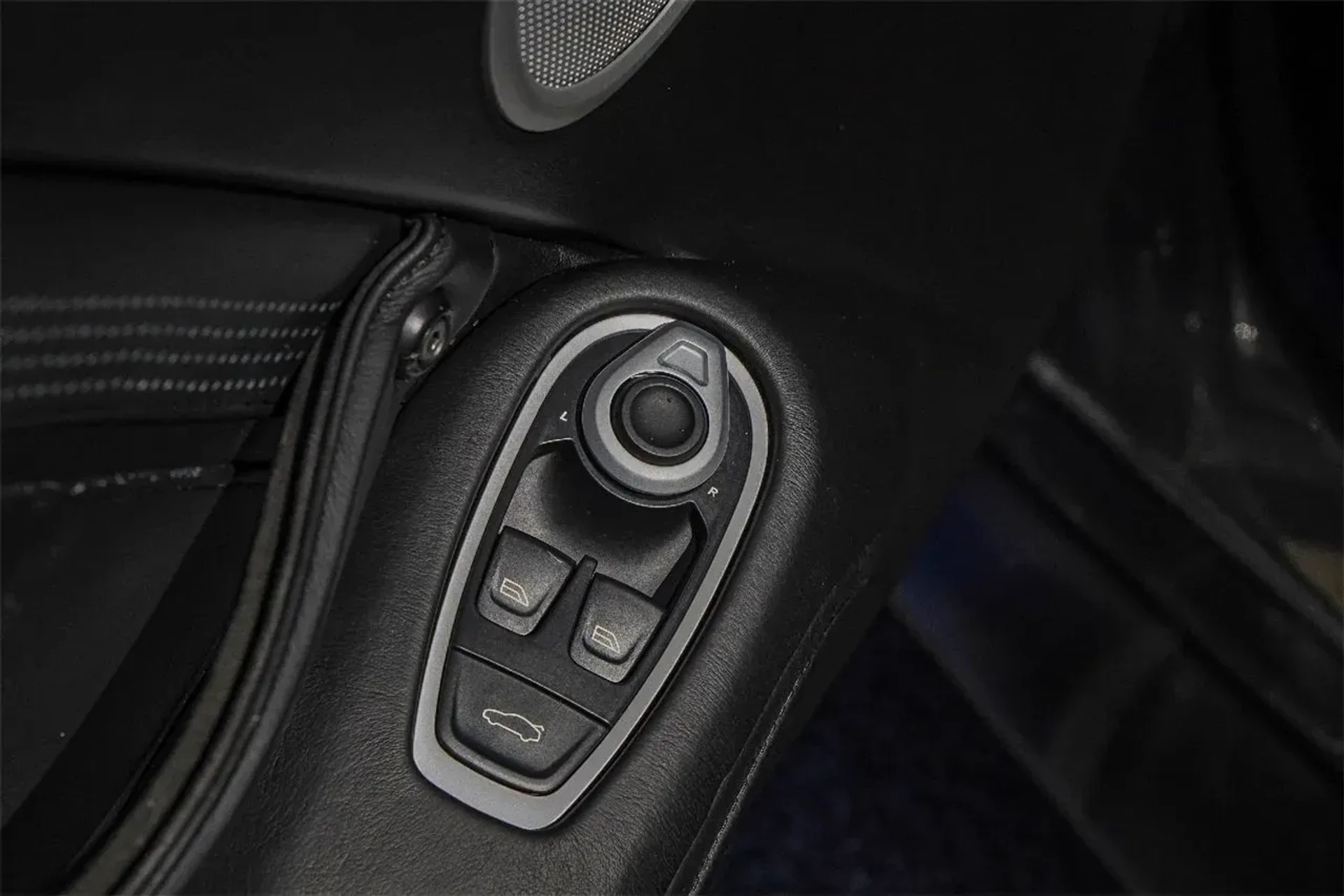 mph035_1212451619_5f0e5190ab8847adae513540ecea0753_4539a39b47