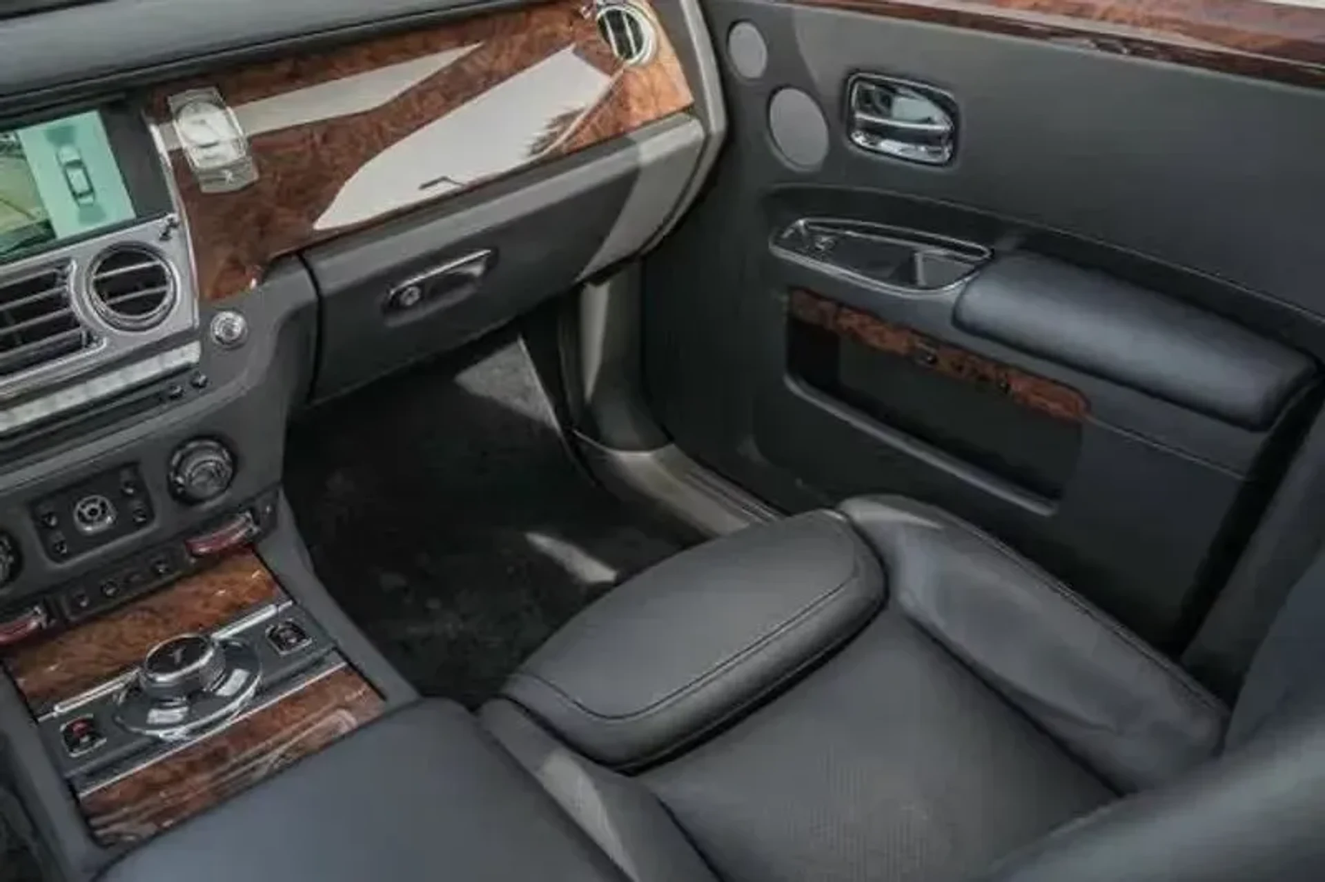 mph035_1220332730_3211d1c9f3e04977952be32cc43966ba_3d340b8e0c