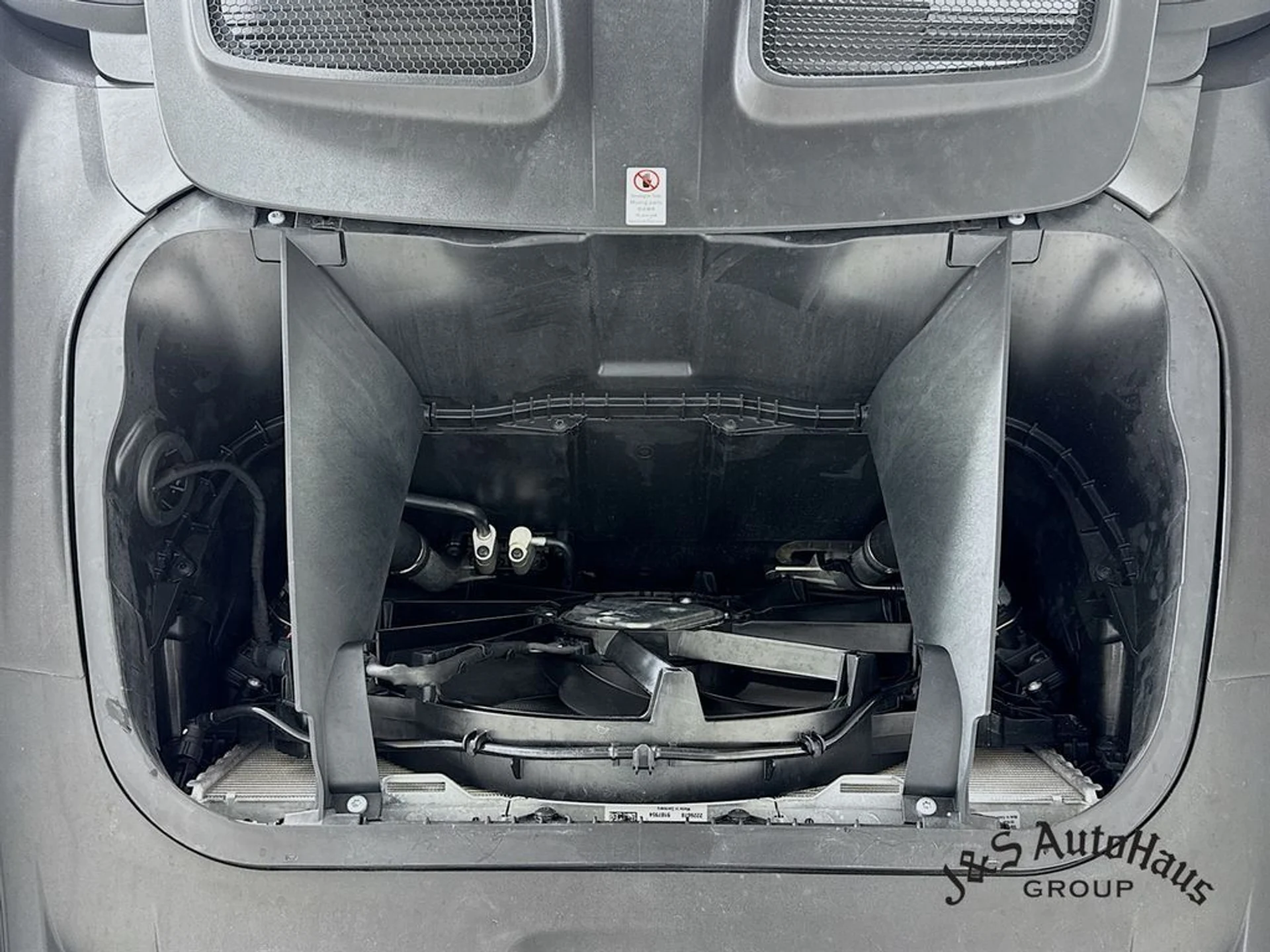 mph035_122123892_sphf2mk6xdia22cayjmiwur8tds0_d2cc2a7a97