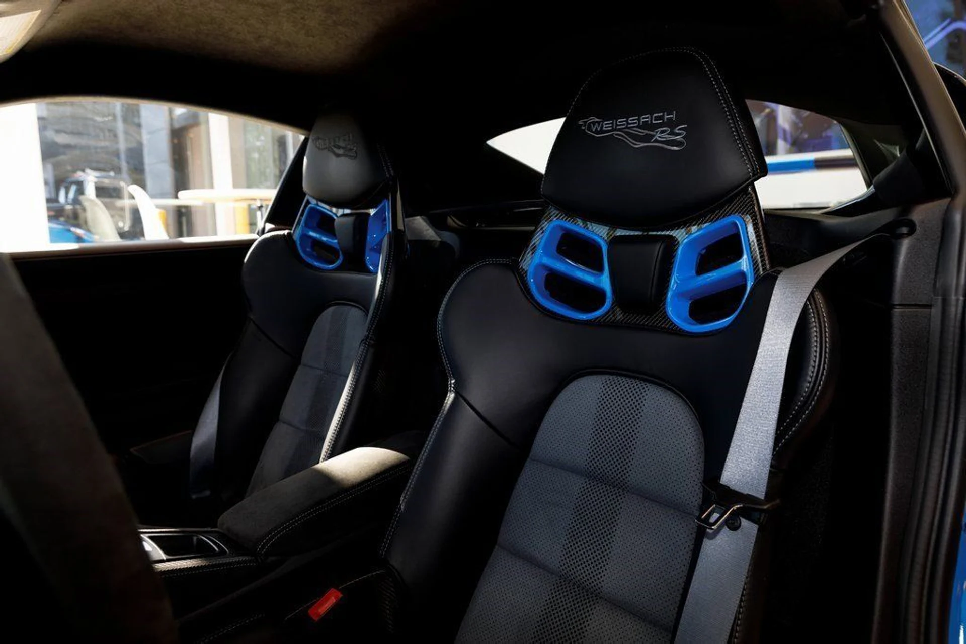 mph035_1226642762_8cda3674c5ee3525cf0f5cfb5dbae997_2cb85821a3