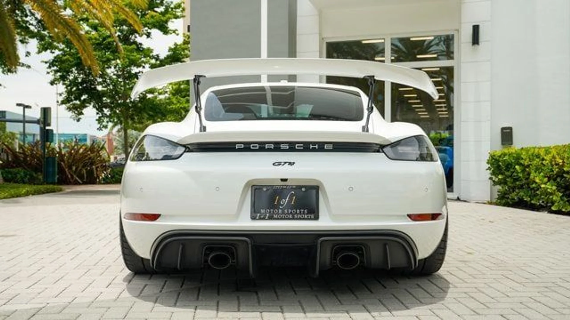 mph035_1235732968_used_2020_porsche_718_cayman_gt4coupe_14354_22875819_36_640_6d6eb54b84