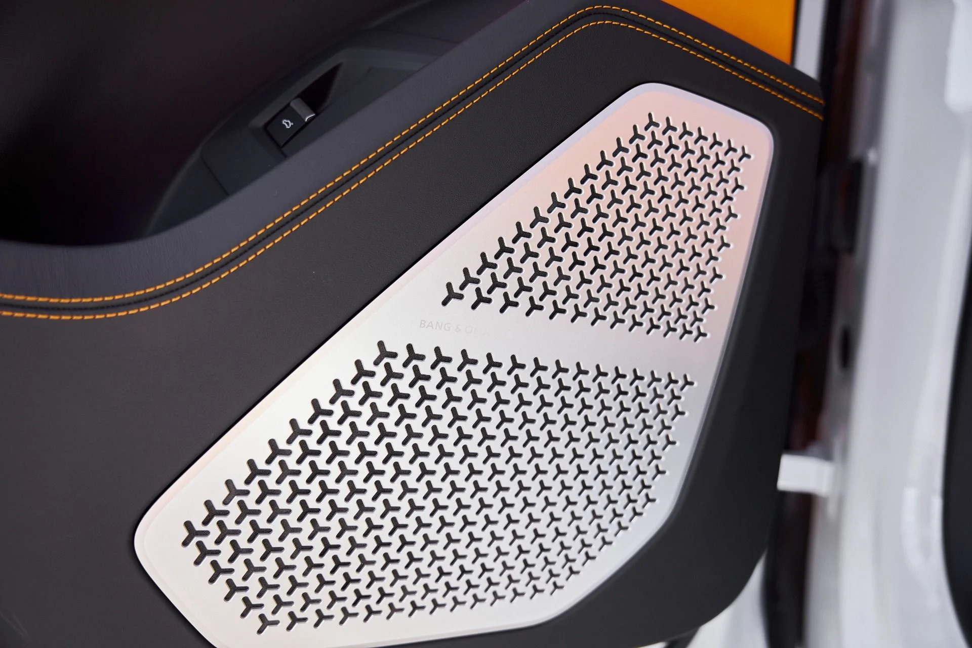 mph035_1246633738_Used_2024_Lamborghini_Urus_S_1768961911_bf73373c01