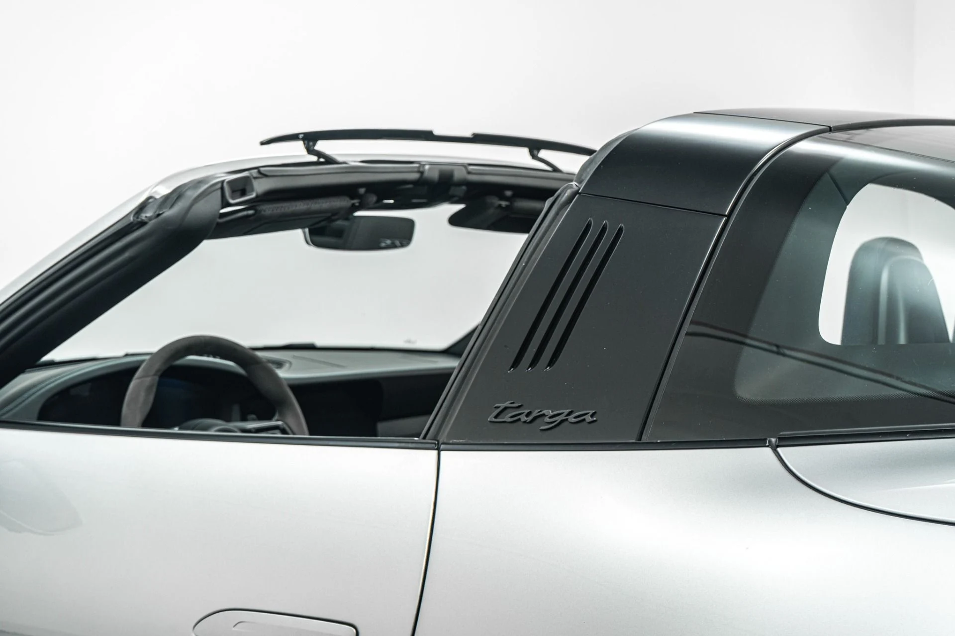 mph035_125569825_Used_2025_Porsche_911_Targa_4_GTS_1783373195_c1a91d6027
