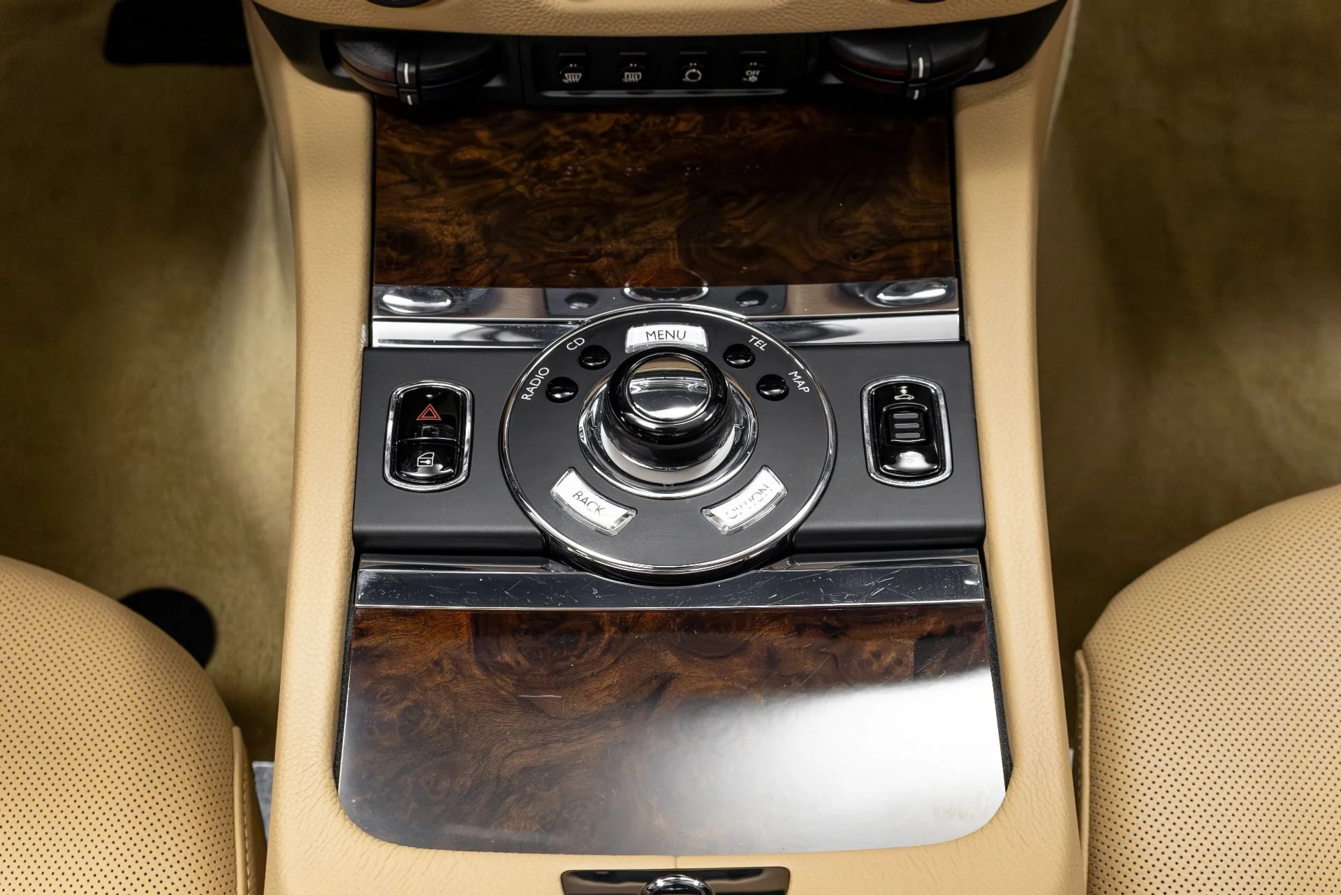 mph035_1257971235_Used_2011_Rolls_Royce_Ghost_1770323942_0707d9f5fd