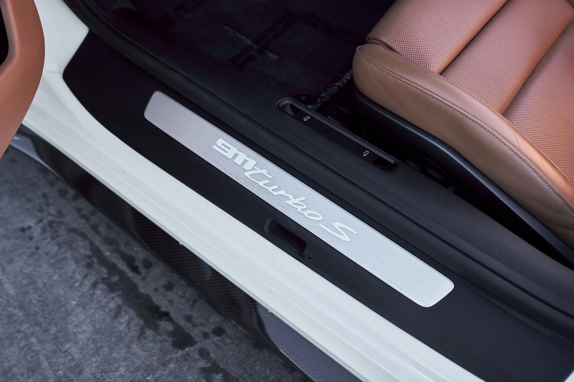 mph035_126040226_Used_2023_Porsche_911_Turbo_S_1764903178_965fda6f5b