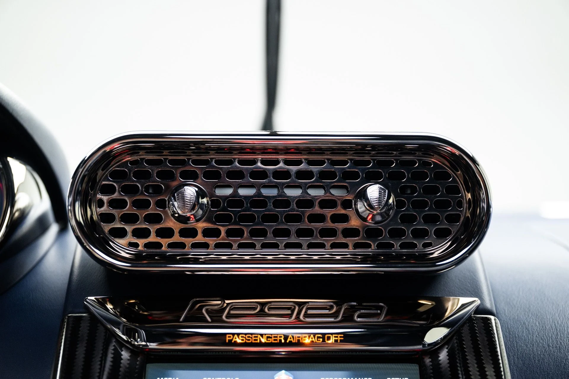 mph035_1267784388_13358_p36_l_799a54ba79