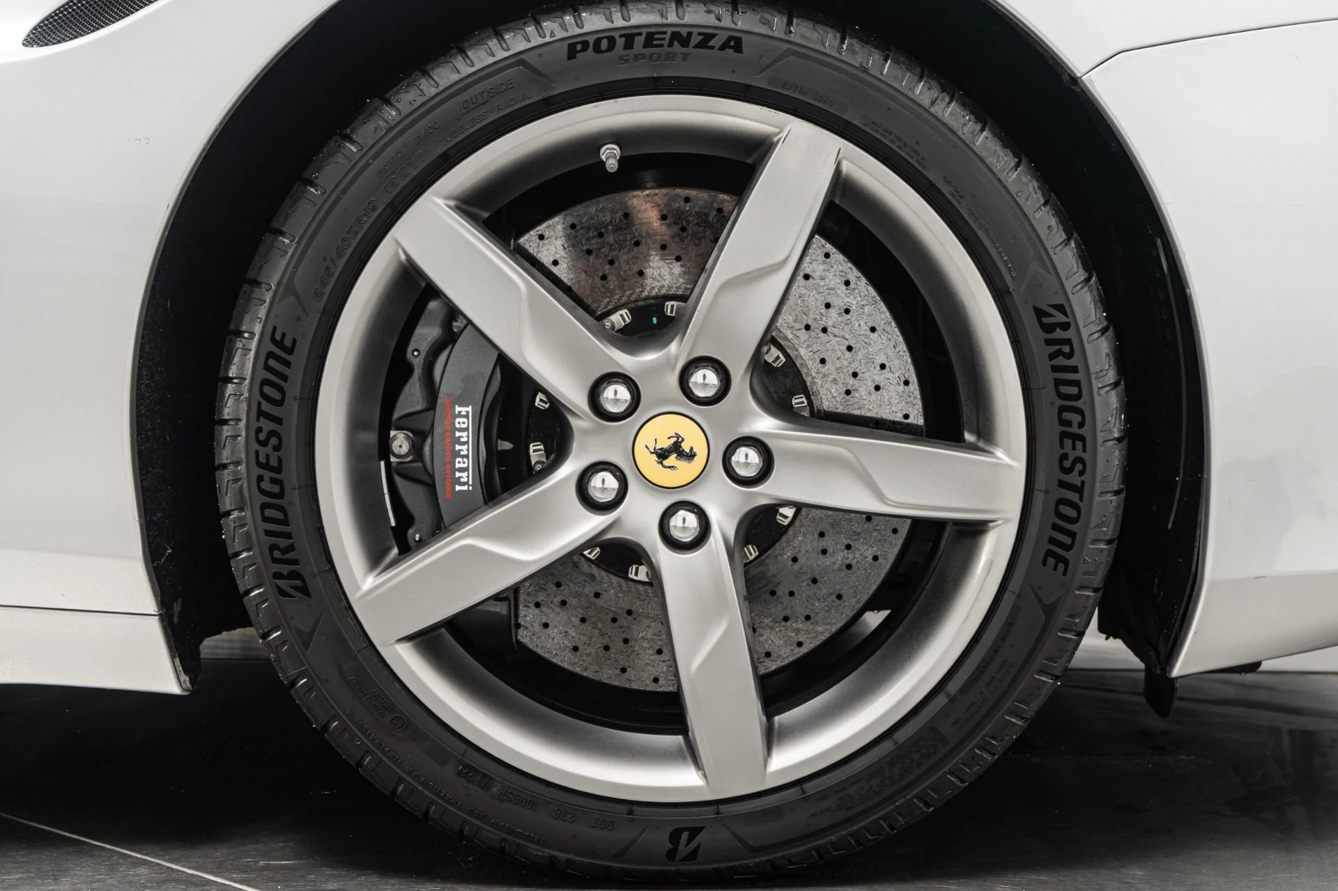mph035_1268694347_Used_2015_Ferrari_California_T_1753996523_1df843816f