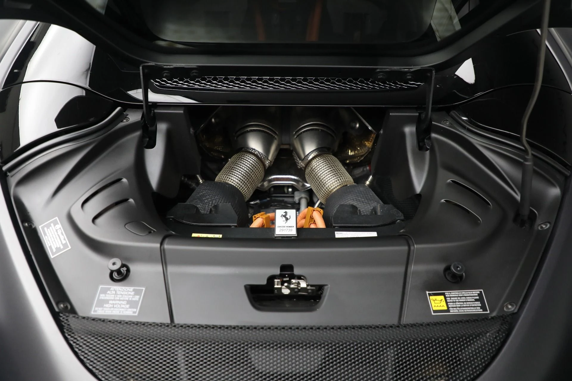 mph035_1275024563_Used_2022_Ferrari_SF_90_Spider_8b9ae6001d