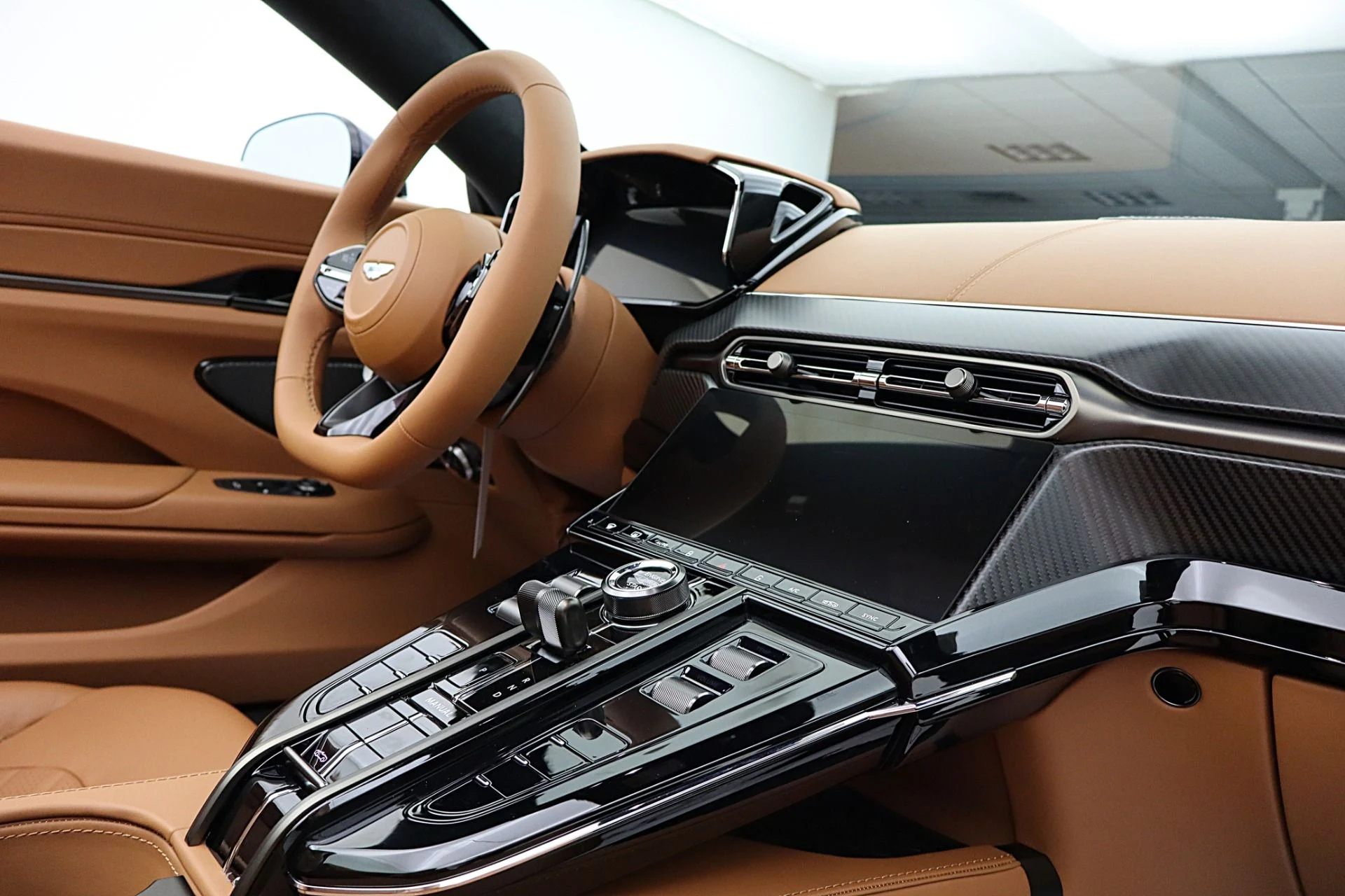 mph035_1283141407_New_2026_Aston_Martin_Vantage_S_Roadster_f680d88330