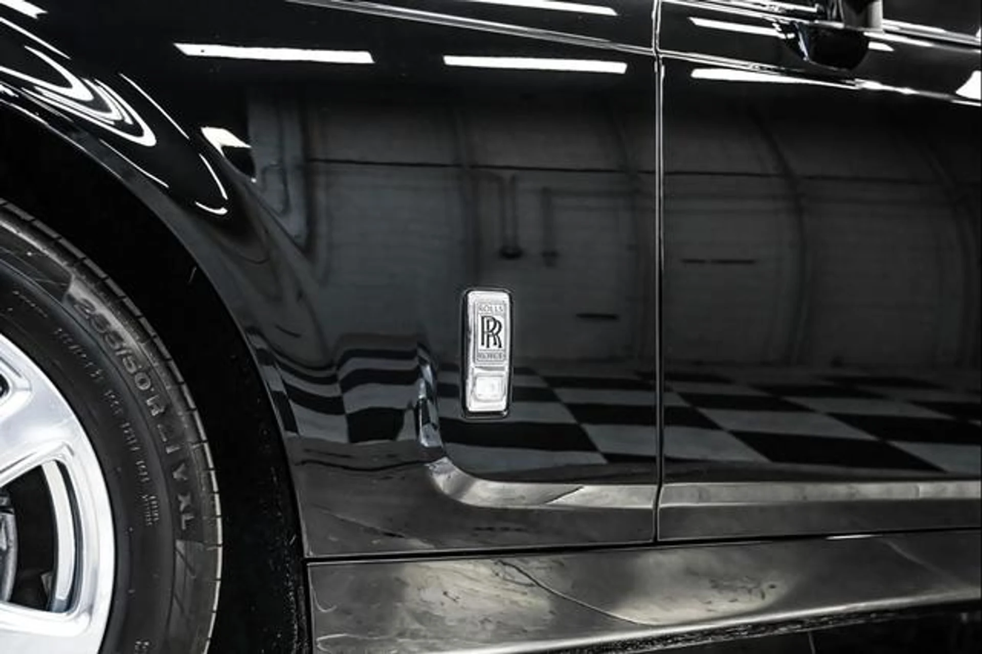 mph035_128710438_l_Gq_NX_1_O_Az_U_Rz_Ss_Dm3_Rg6_Zz700_N8_71b2dde0d7