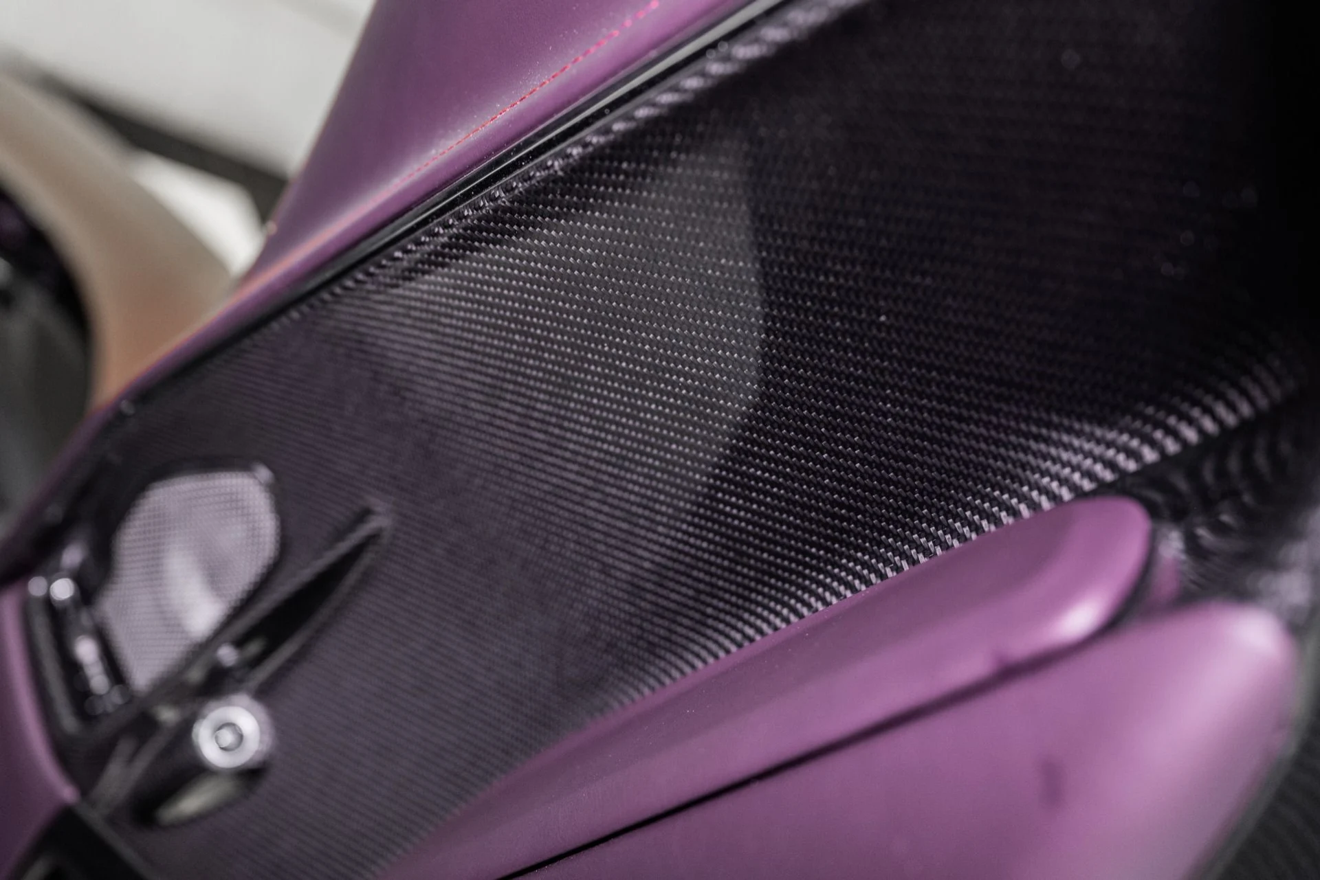 mph035_1289899881_New_2026_ASTON_MARTIN_VALHALLA_1775946933_d58d9d2b3e