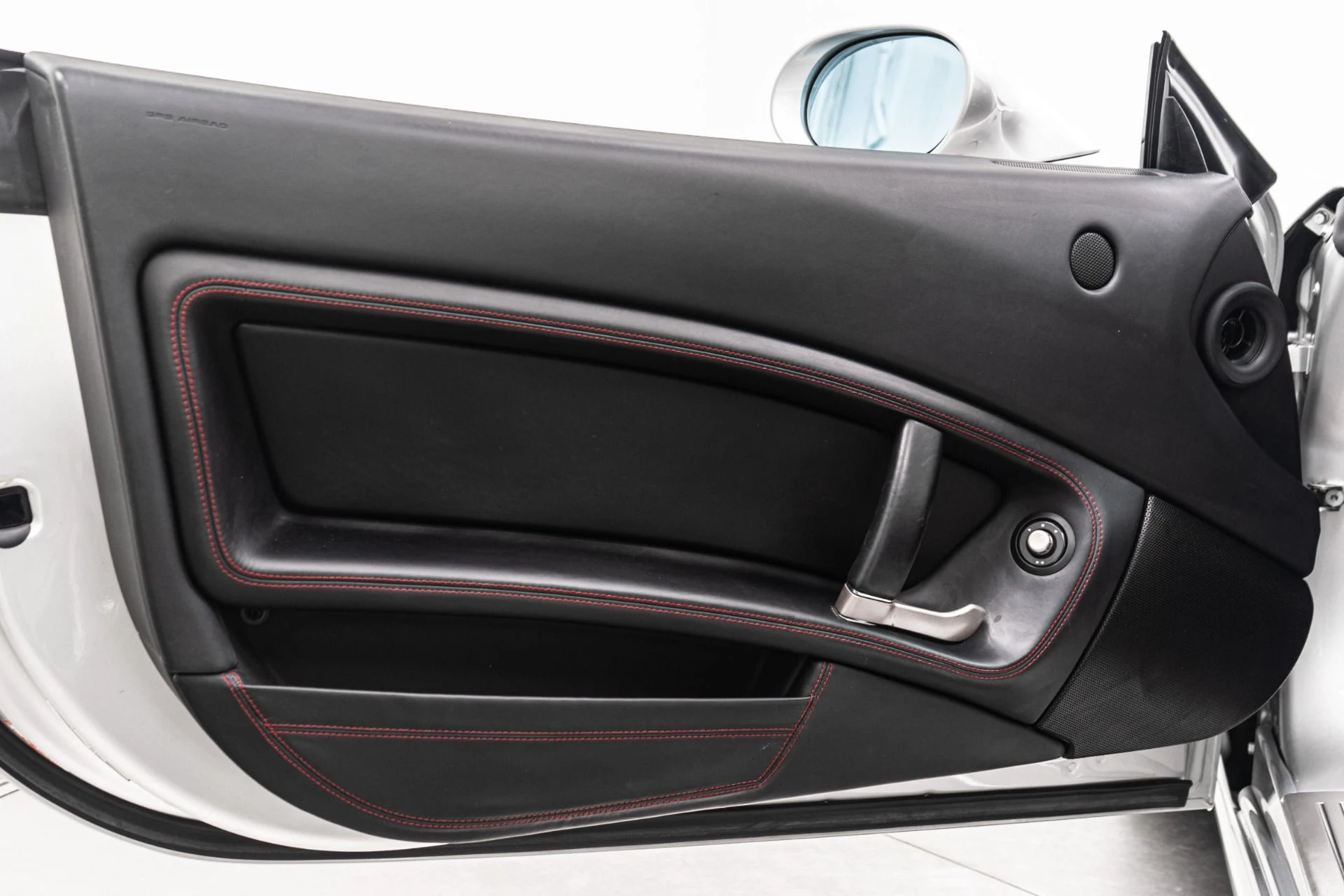 mph035_1291145674_Used_2013_Ferrari_California_1756329432_00e084d4c7