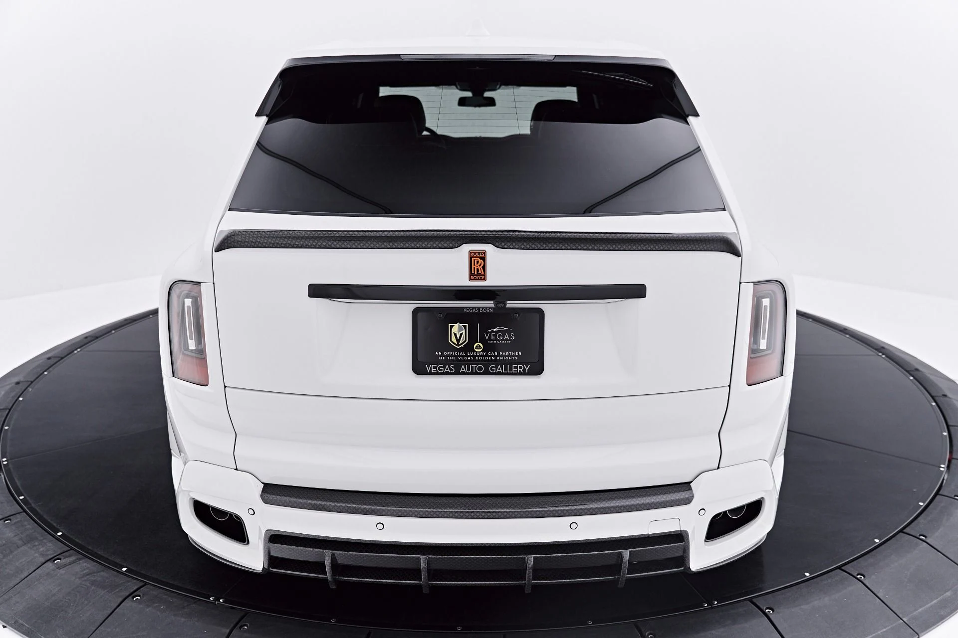 mph035_1293689305_Used_2026_Rolls_Royce_Cullinan_Base_1785200809_14cefb9171