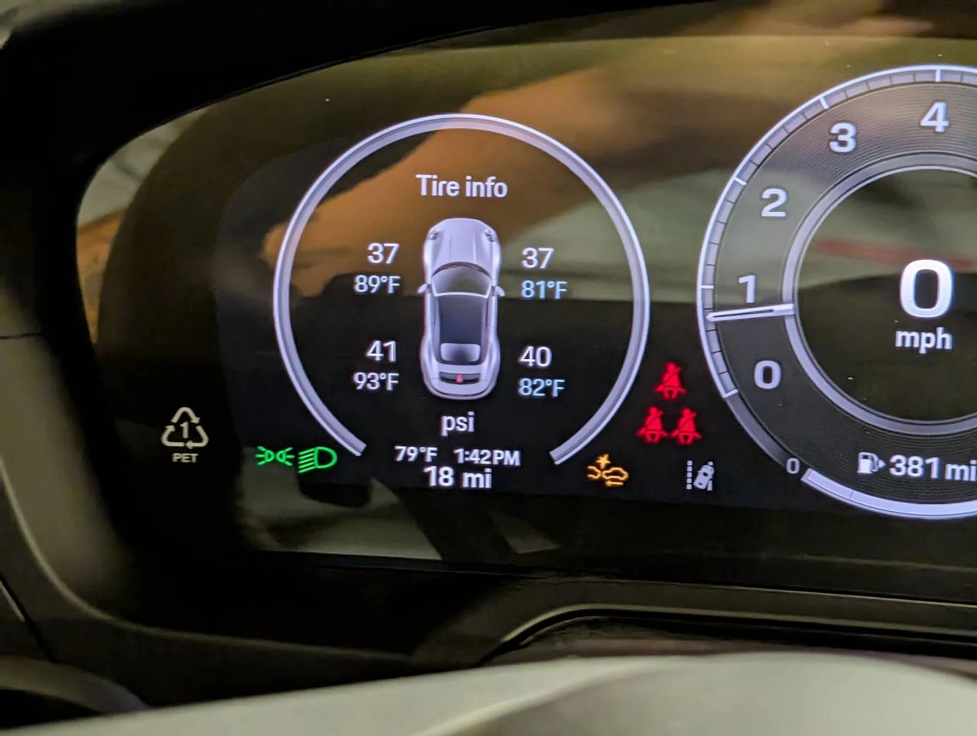 mph035_1302084437_42c4e8dc75a69cedca2bc3fd2ec18421x_59cde20857