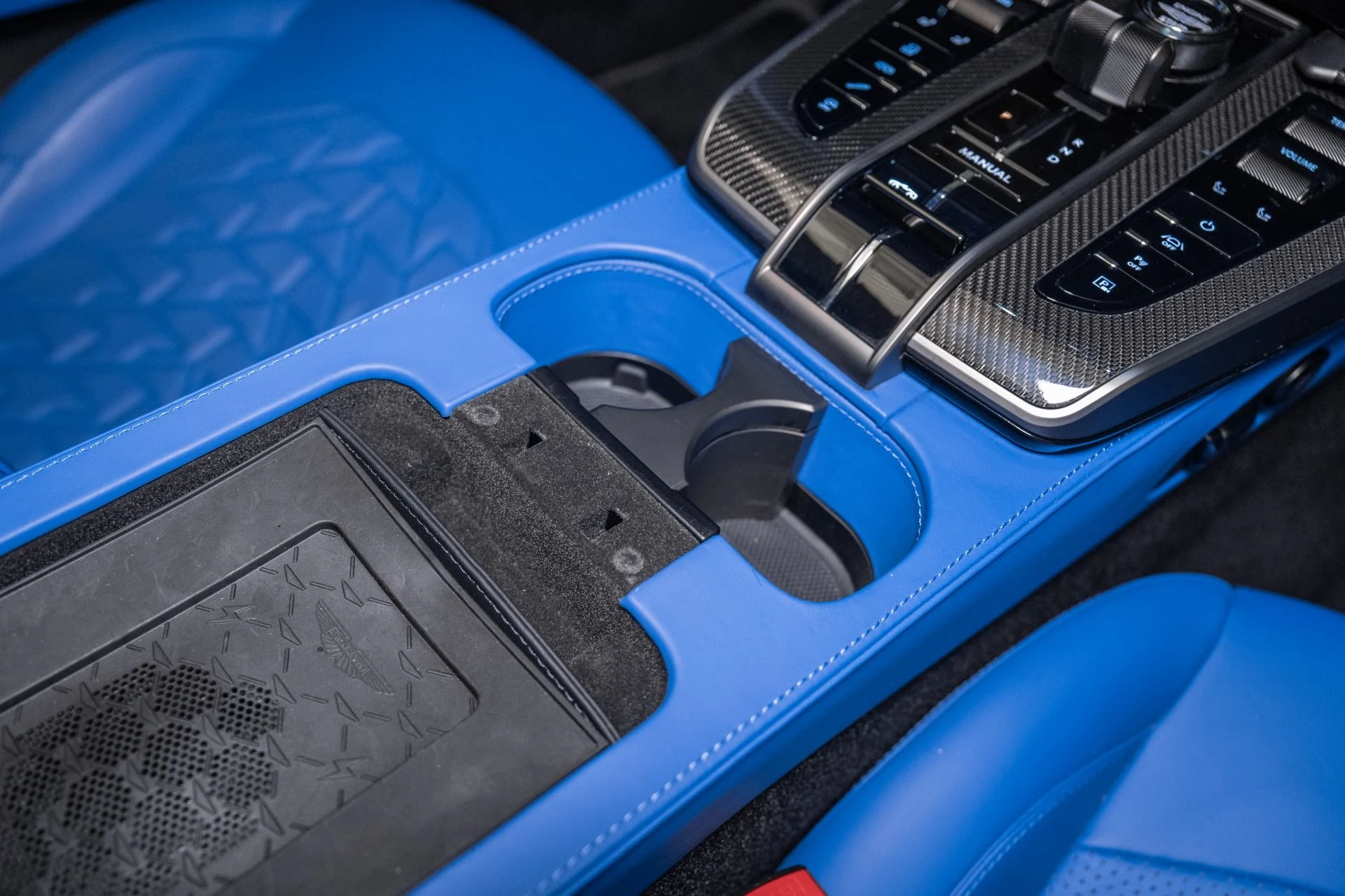 mph035_1305799253_New_2026_Aston_Martin_Vanquish_Volante_CALL_TO_ORDER_1759249263_ca9ad7c8d3