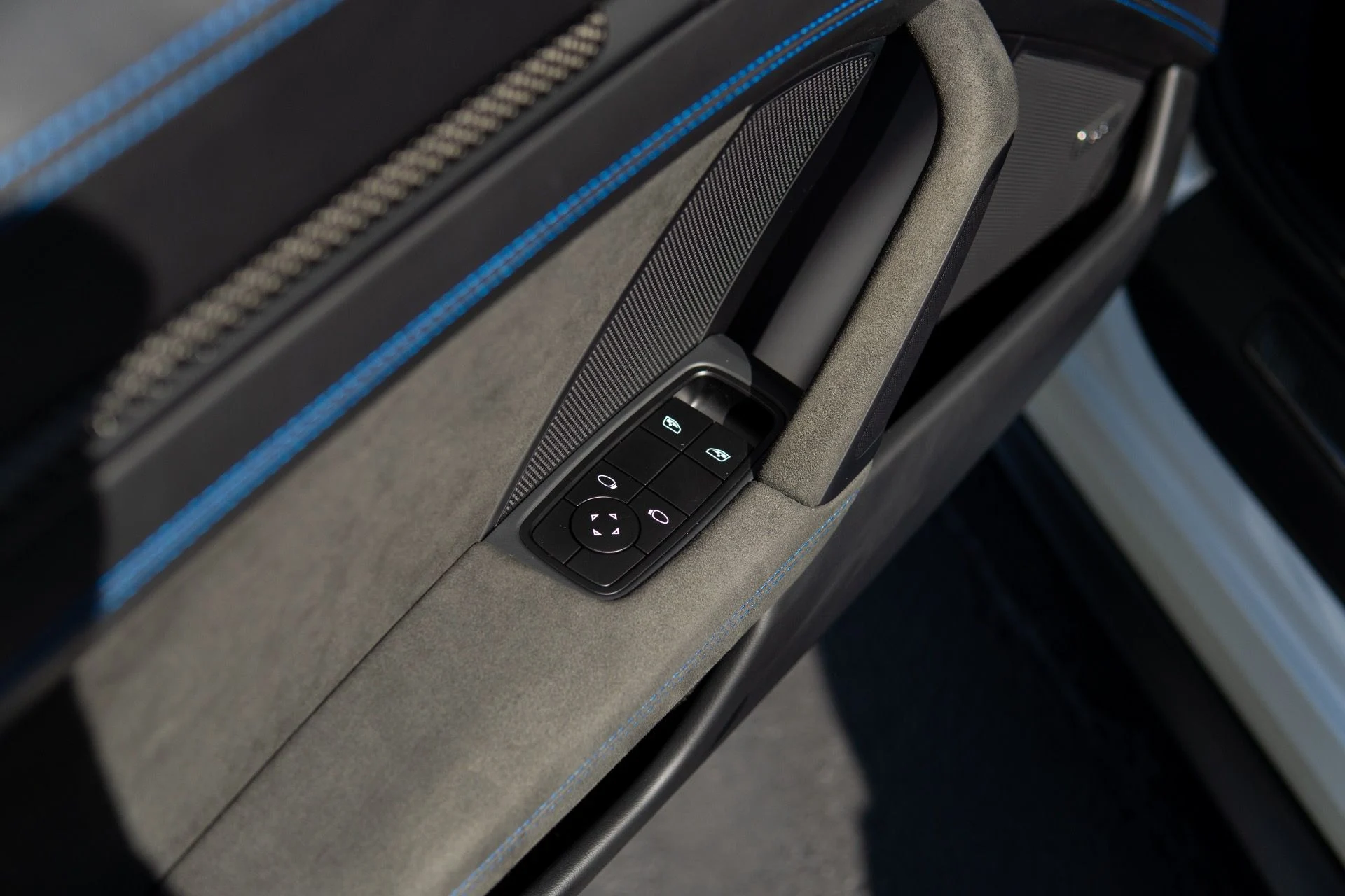 mph035_131330502_Used_2022_Porsche_911_GT_3_1769096243_cd75e6b1bd