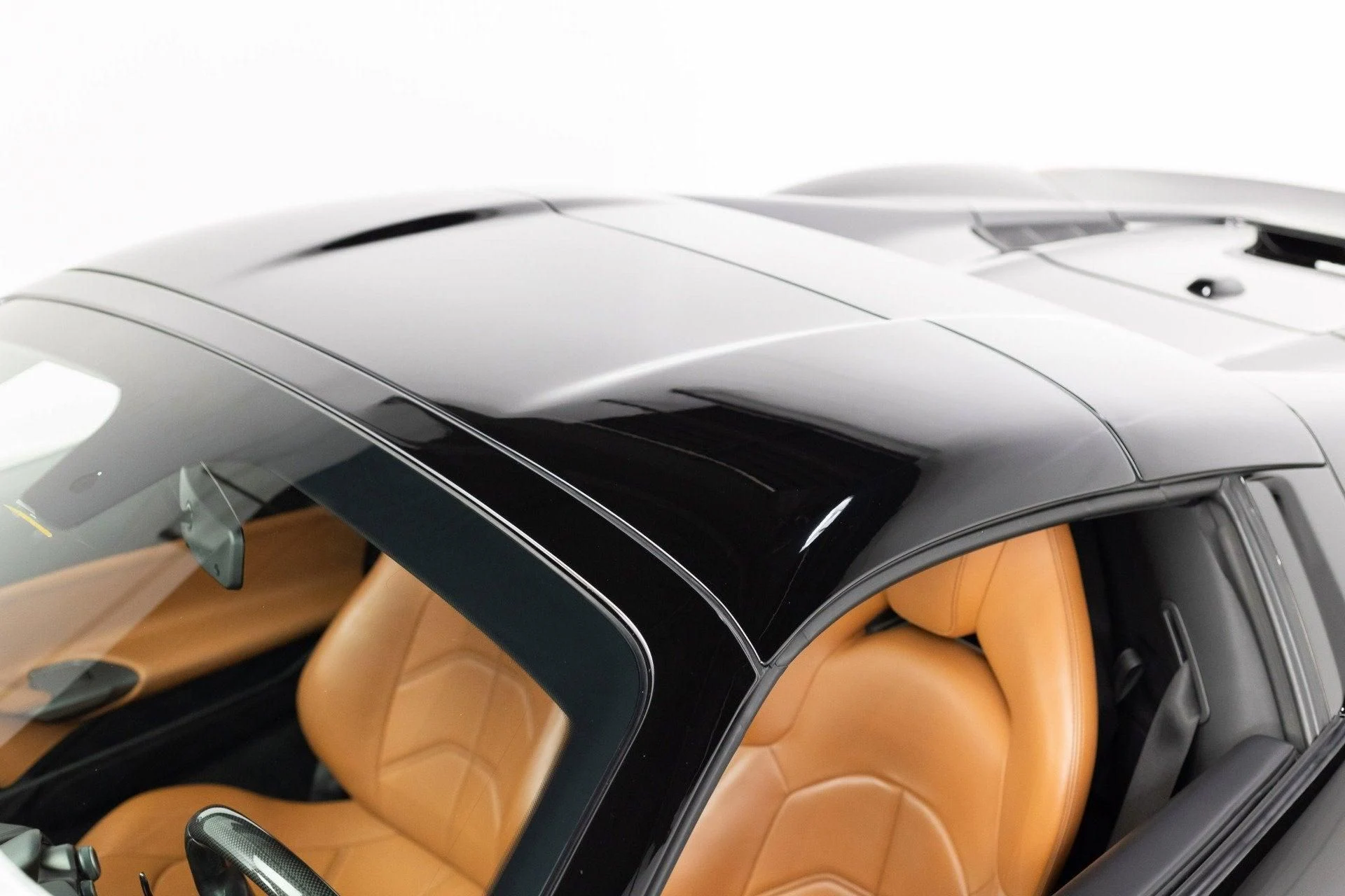 mph035_1313618544_Used_2017_Ferrari_488_Spider_1777367840_a819edf36f