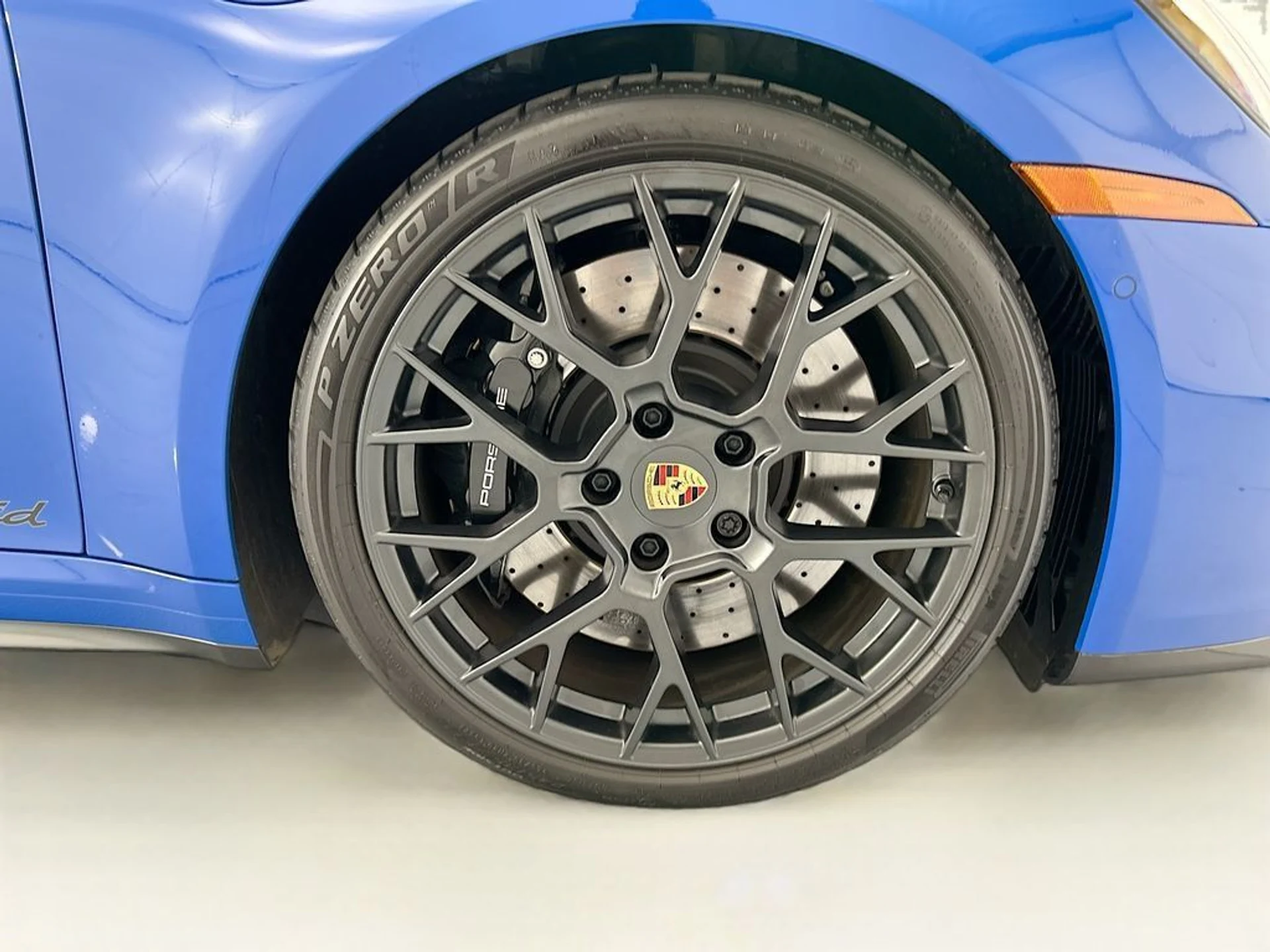 mph035_1321395182_used_2026_porsche_911_spirit70cabriolet_8119_23018992_36_1024_4f41c2930c