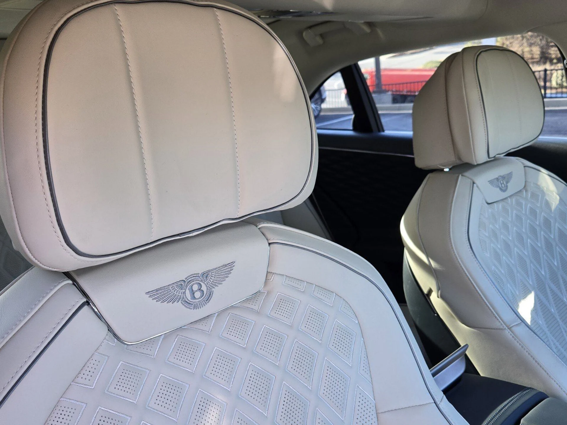 mph035_1324070602_9bb30f52bc8d2e8f46572bcb7b08c674x_904d6bf82d