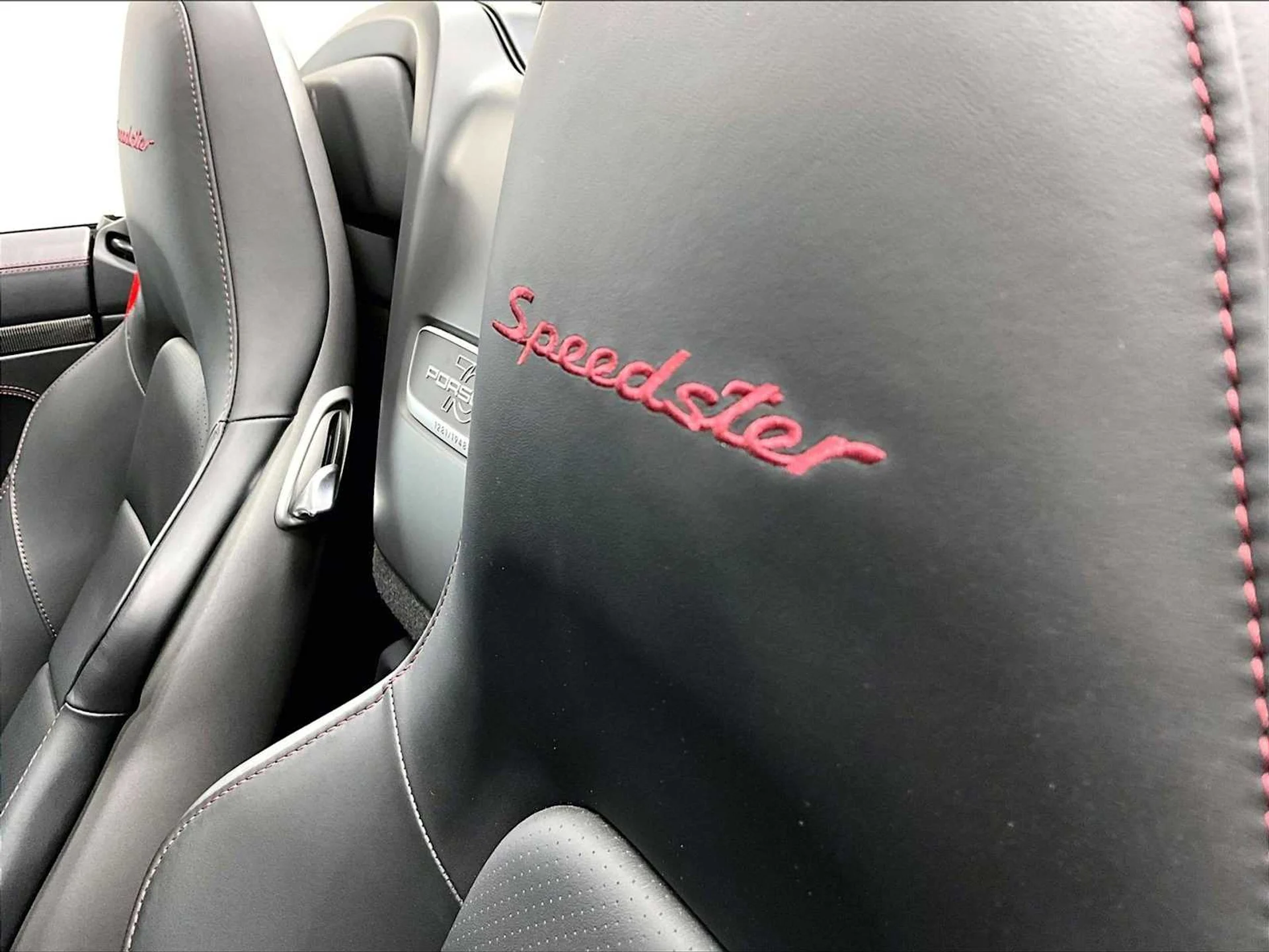 mph035_1350425395_ad1f92cb85a74f1207ca1457596c2922x_6693367e63