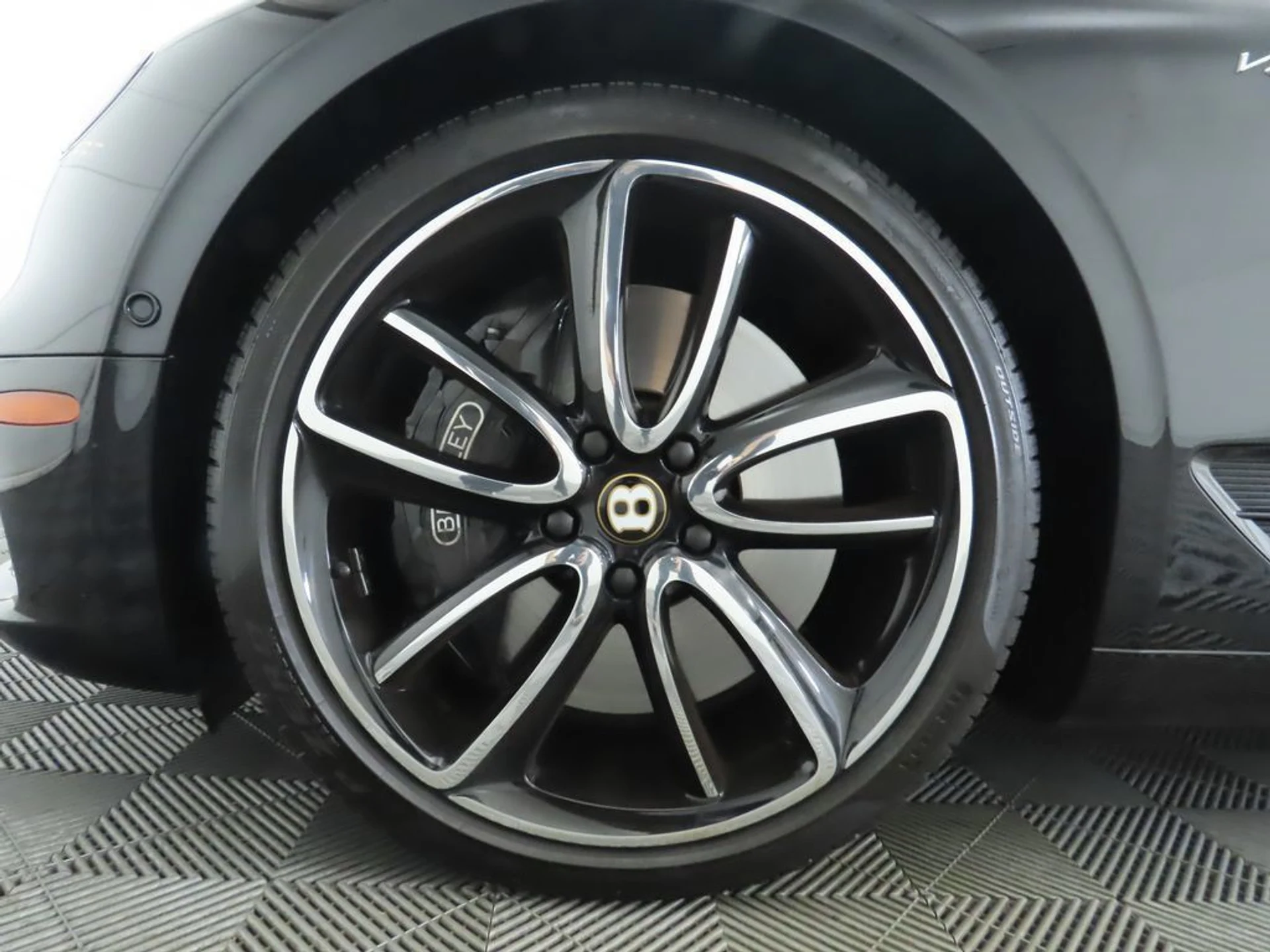 mph035_1351766301_used_2020_bentley_continental_gtv8firsteditionconvertible_8119_22948234_36_1024_c9818d81c0