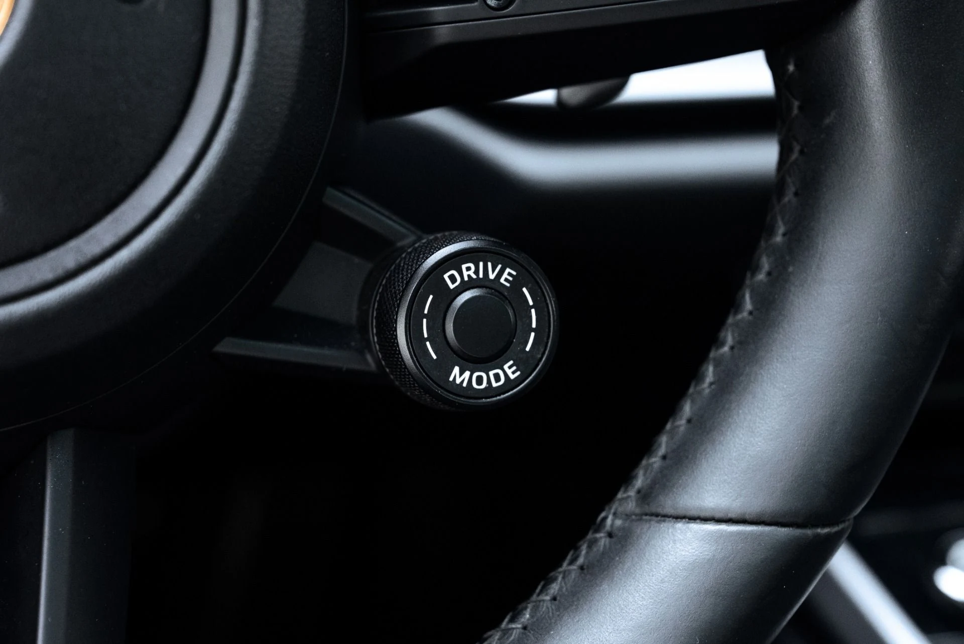 mph035_1357962165_Used_2020_Porsche_911_Carrera_1775067535_8cb140f9f6