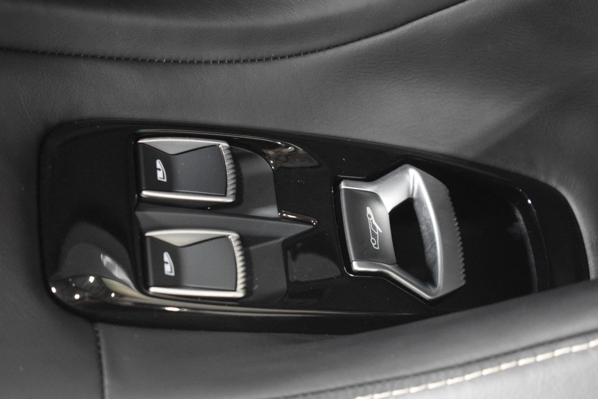 mph035_1370279676_b6f364963995a7604a4cf7b3f212f699x_abd21d5fe4