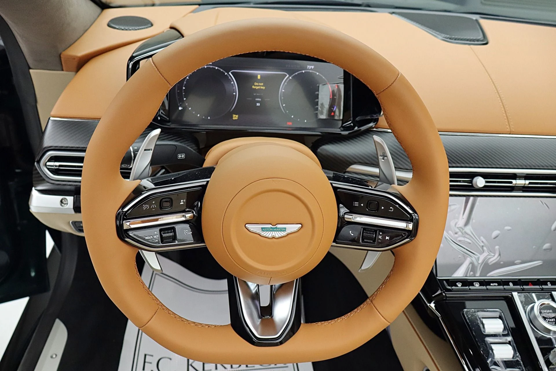 mph035_1377316800_New_2026_Aston_Martin_Vantage_Roadster_155f62e055