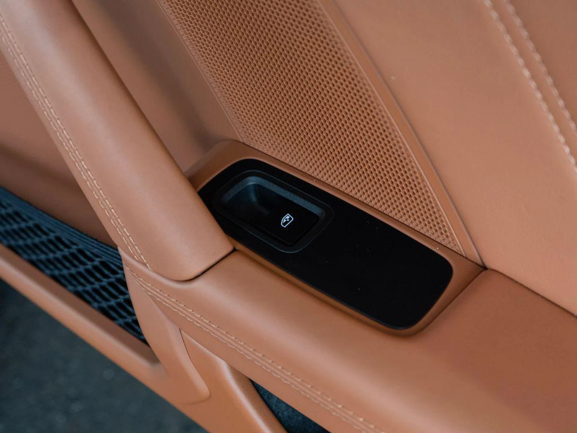 mph035_1378941728_k_BCTB_Twqcq1ji_Us2r_W4d_HN_Am_Nyg_6c7fcabbe7