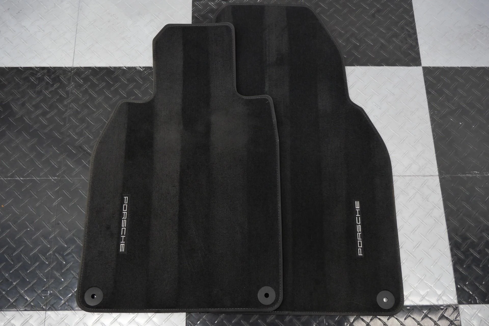 mph035_1380445657_Used_2022_Porsche_911_GT_3_Touring_6_Speed_Manual_Front_Axle_Lift_18_Way_Seats_1778004281_61844a6c2c
