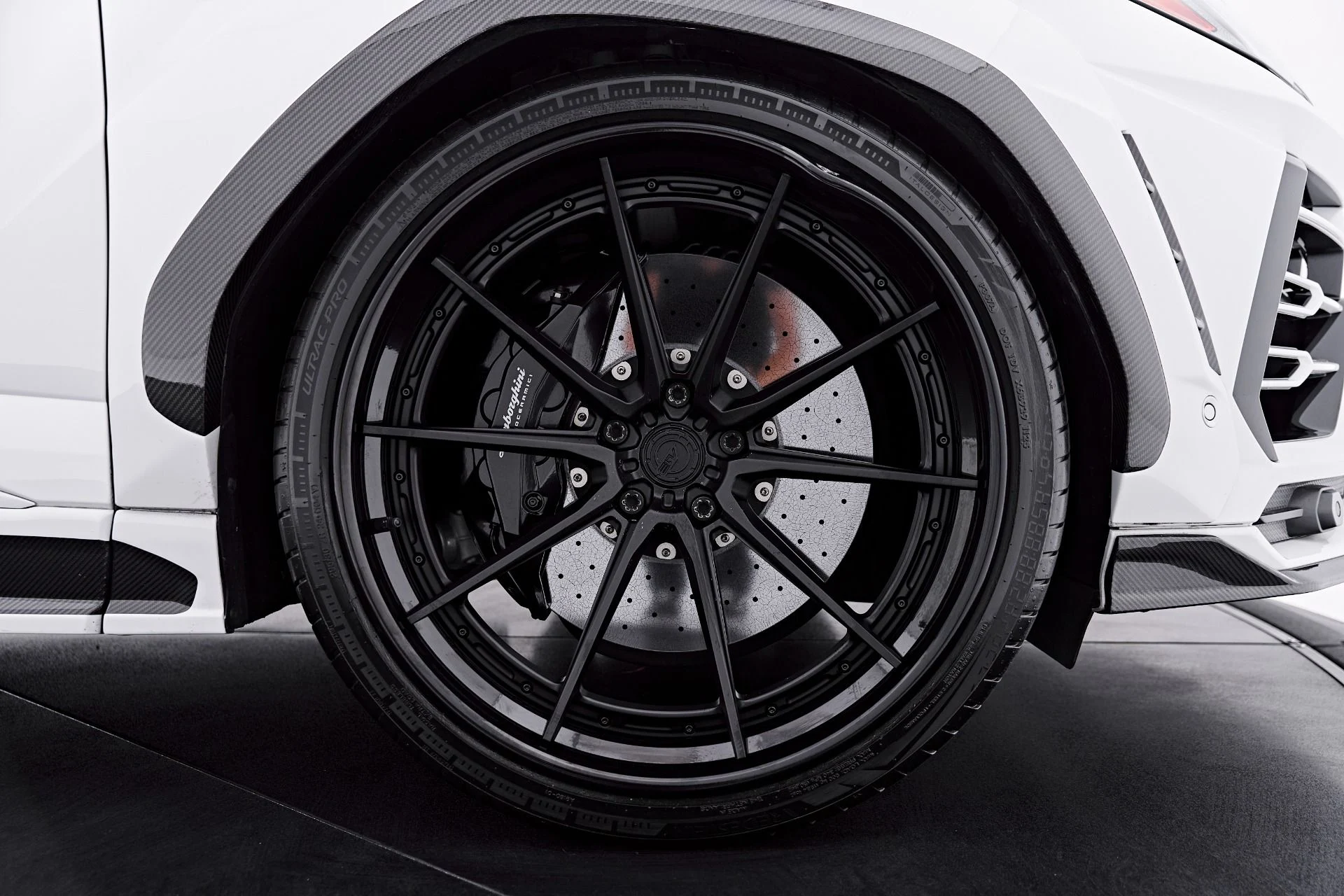 mph035_1419084738_Used_2021_Lamborghini_Urus_1787967110_ab57387d07