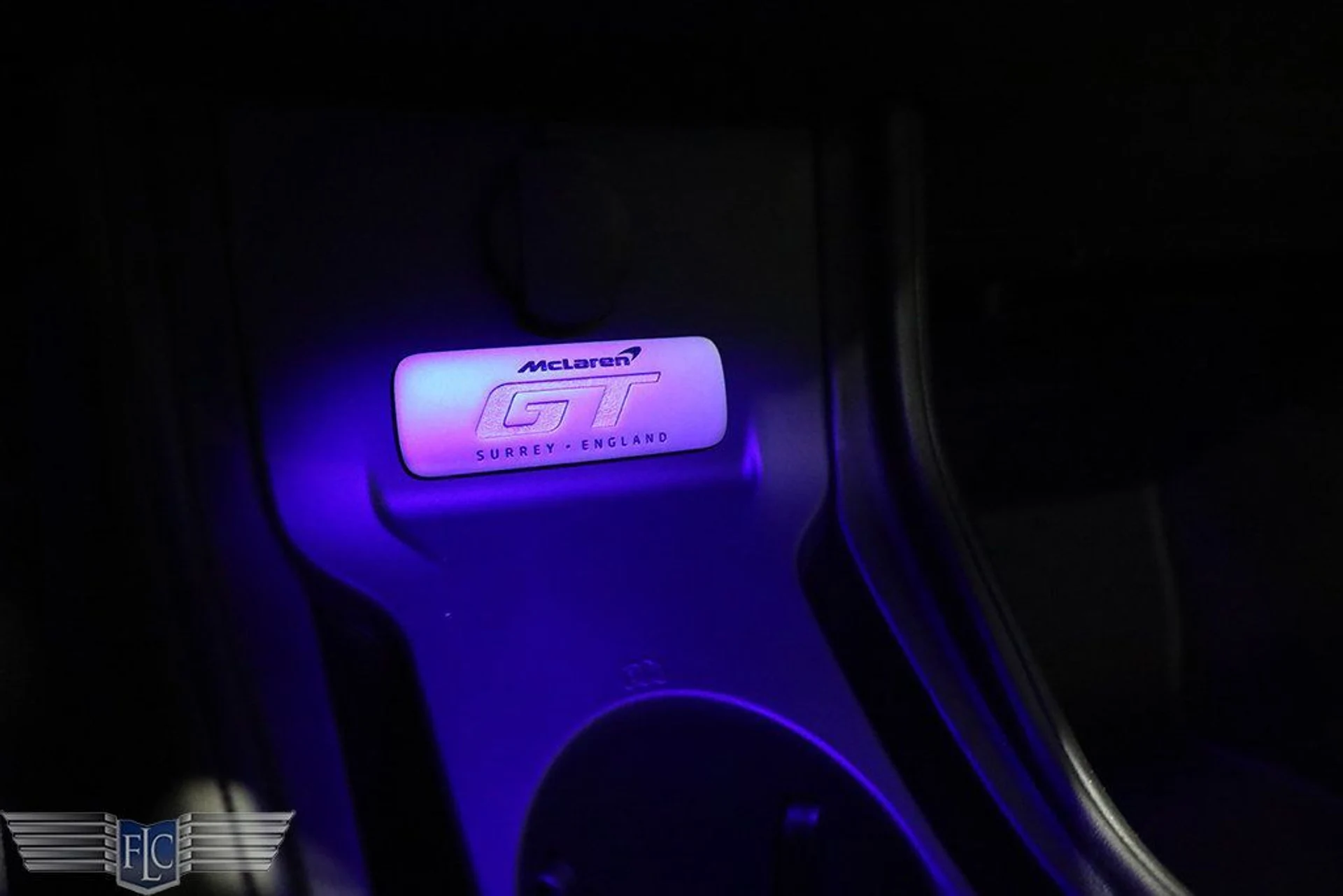 mph035_1422802130_used_2022_mclaren_gt_coupe_9689_22975124_36_1024_457918db46